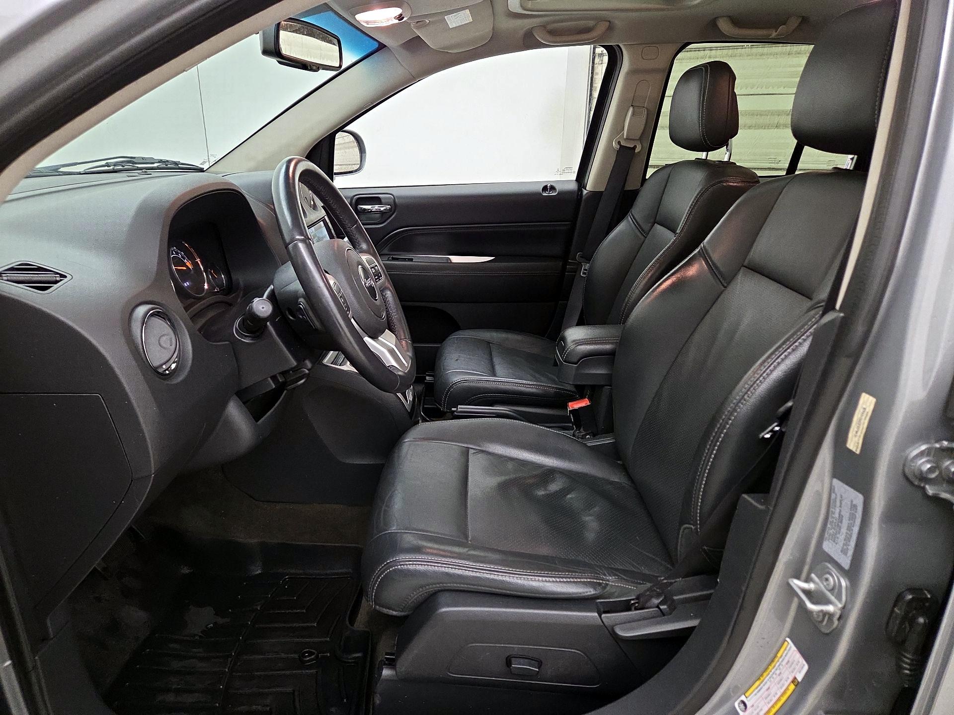 Thumbnail: 2017 Jeep Compass - 11