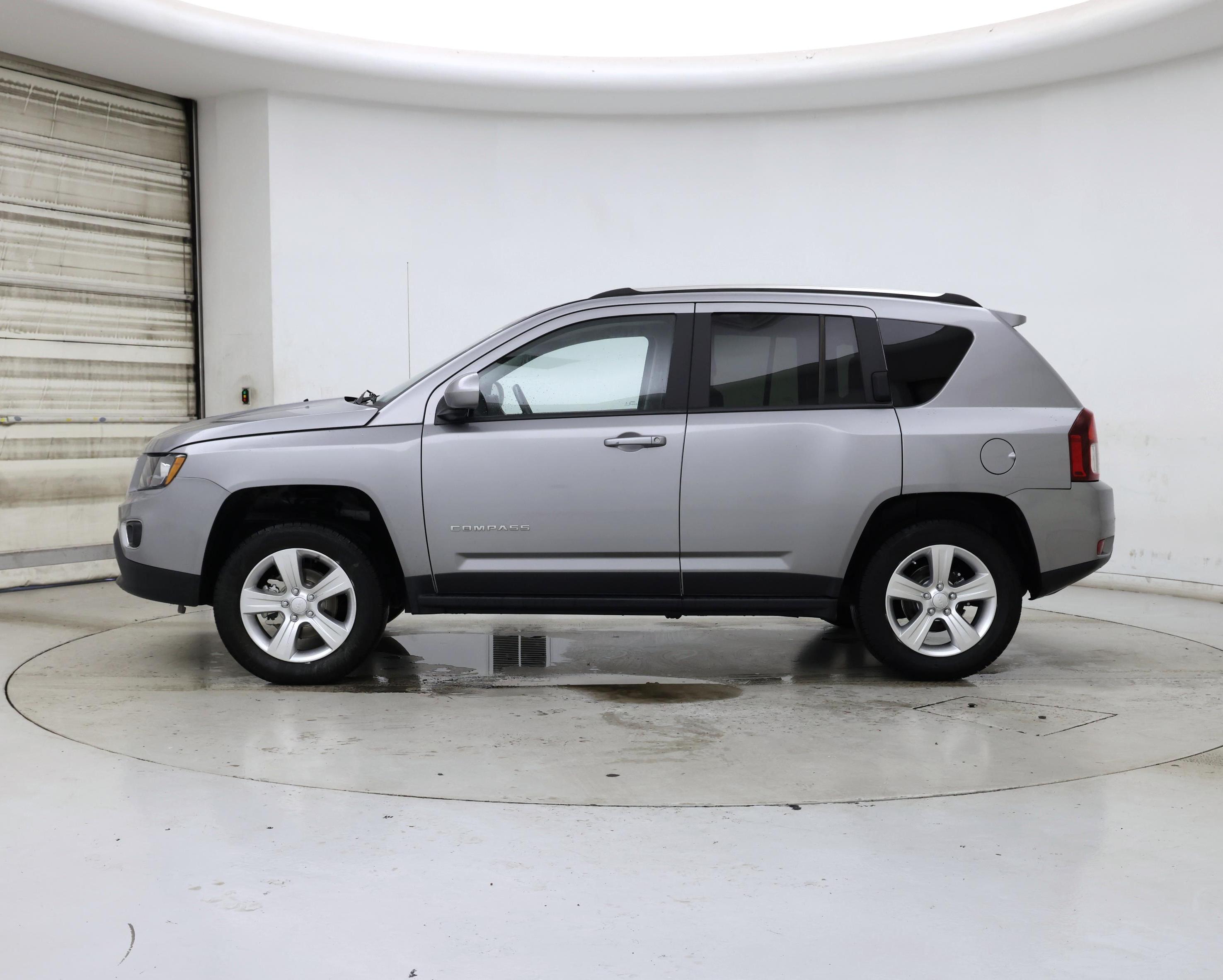 Thumbnail: 2017 Jeep Compass - 3