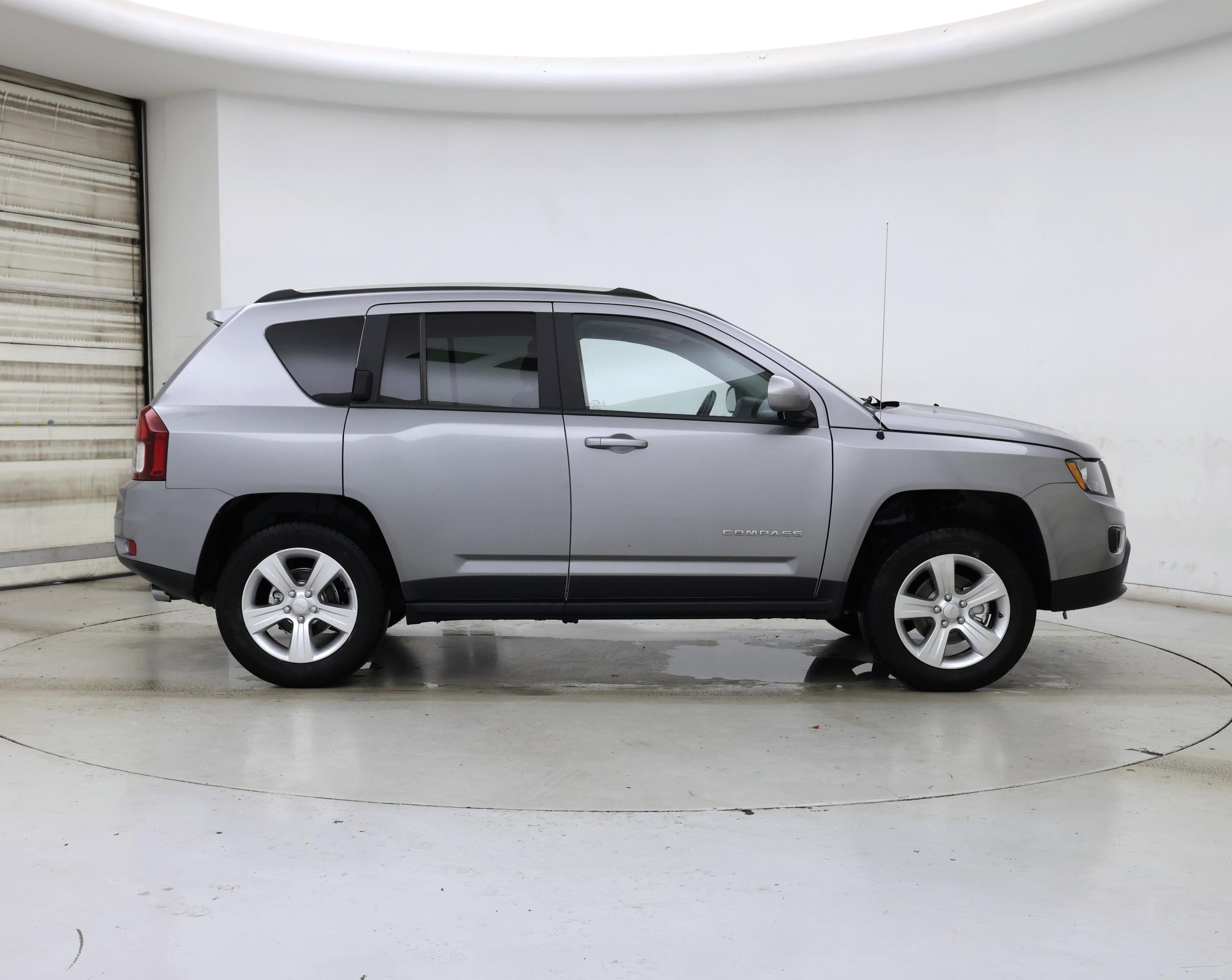 Thumbnail: 2017 Jeep Compass - 7