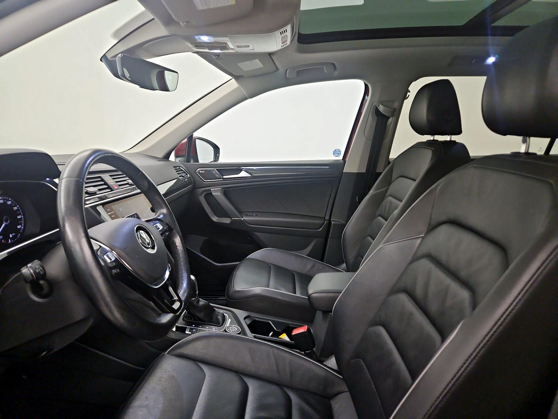 Thumbnail: 2018 Volkswagen Tiguan - 11