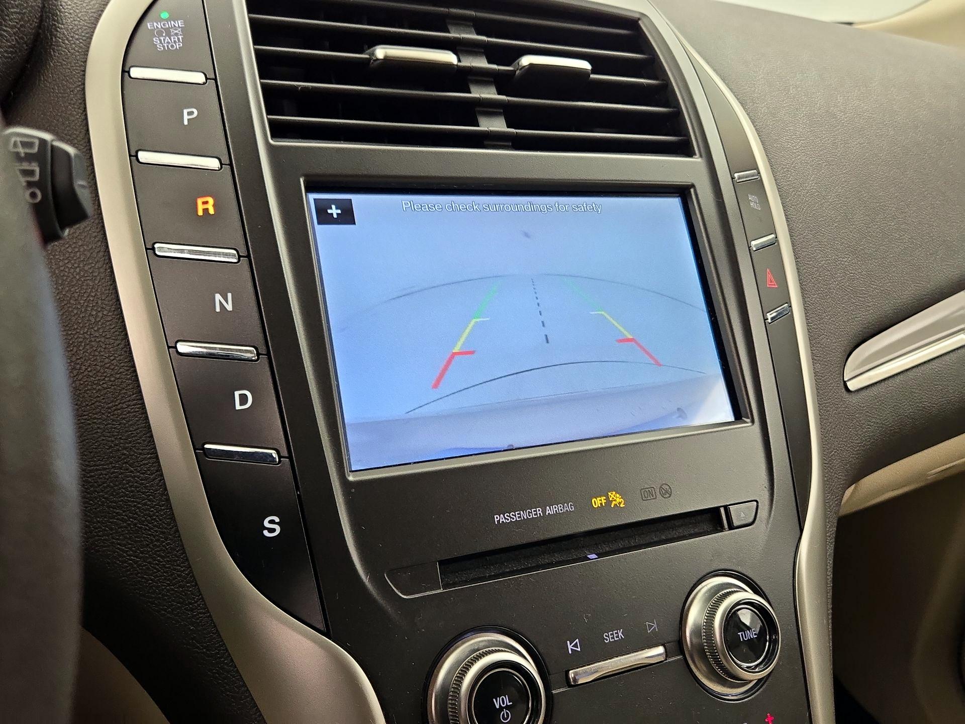 Thumbnail: 2019 Lincoln MKC - 14