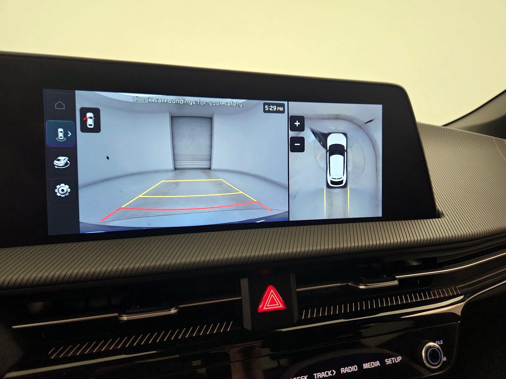 Thumbnail: 2024 Kia EV6 - 14