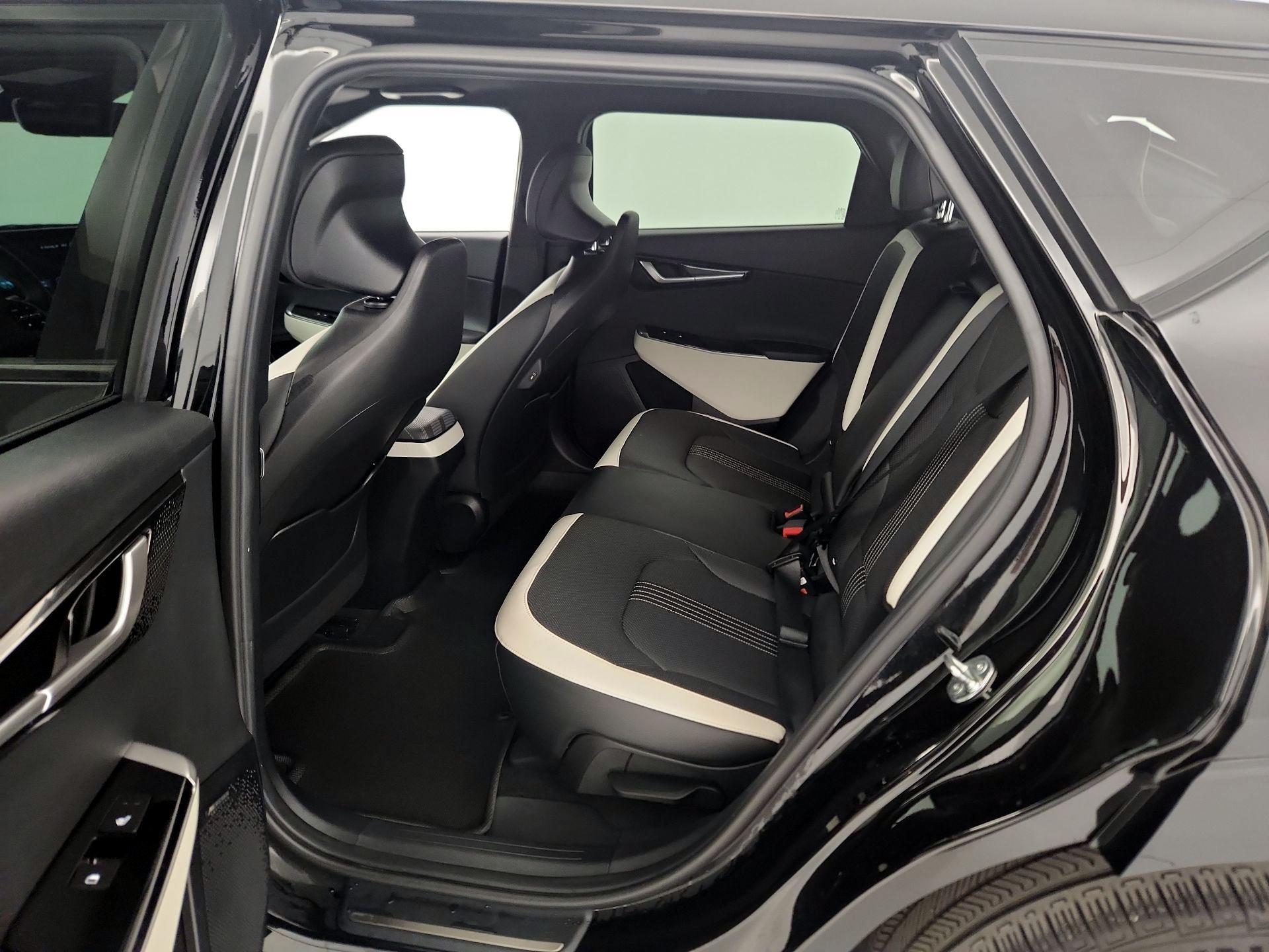 Thumbnail: 2024 Kia EV6 - 18