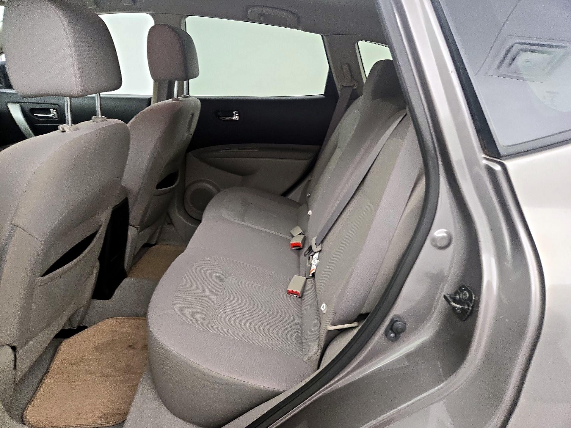 Thumbnail: 2015 Nissan Rogue - 19