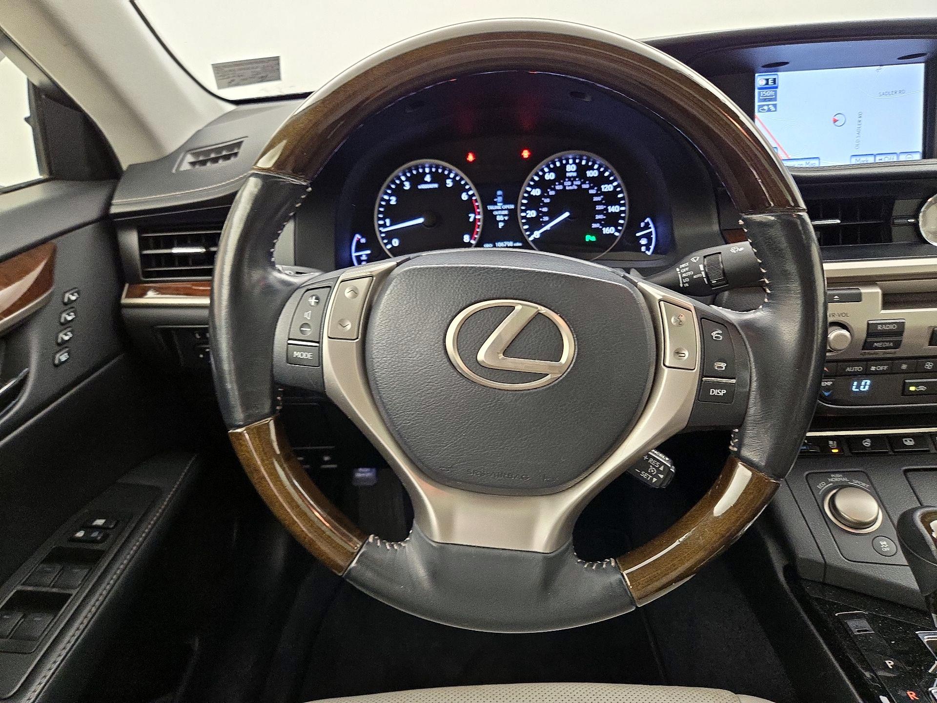 Thumbnail: 2014 Lexus ES - 10