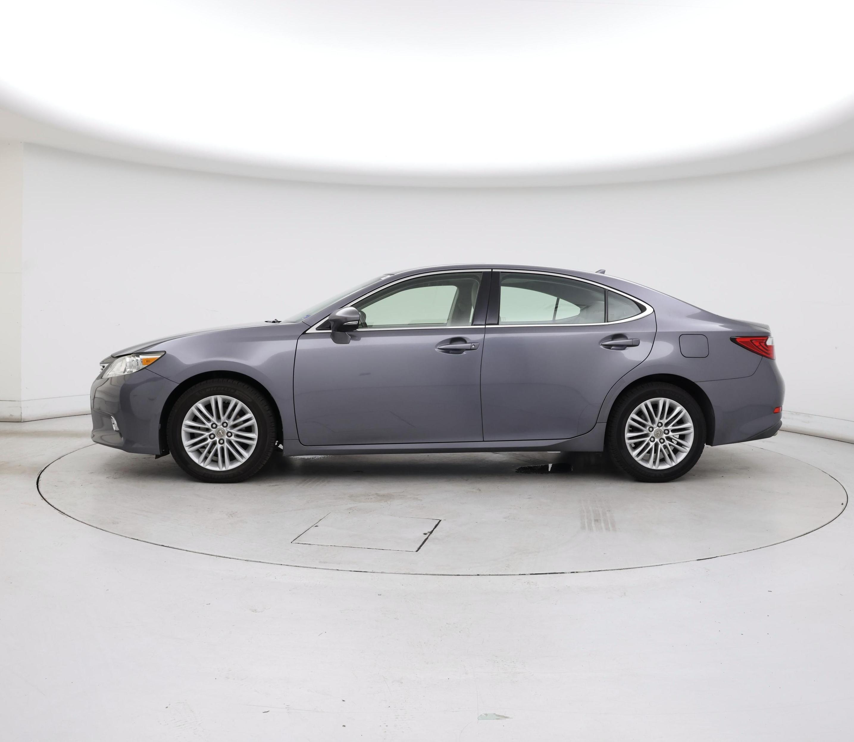 Thumbnail: 2014 Lexus ES - 3