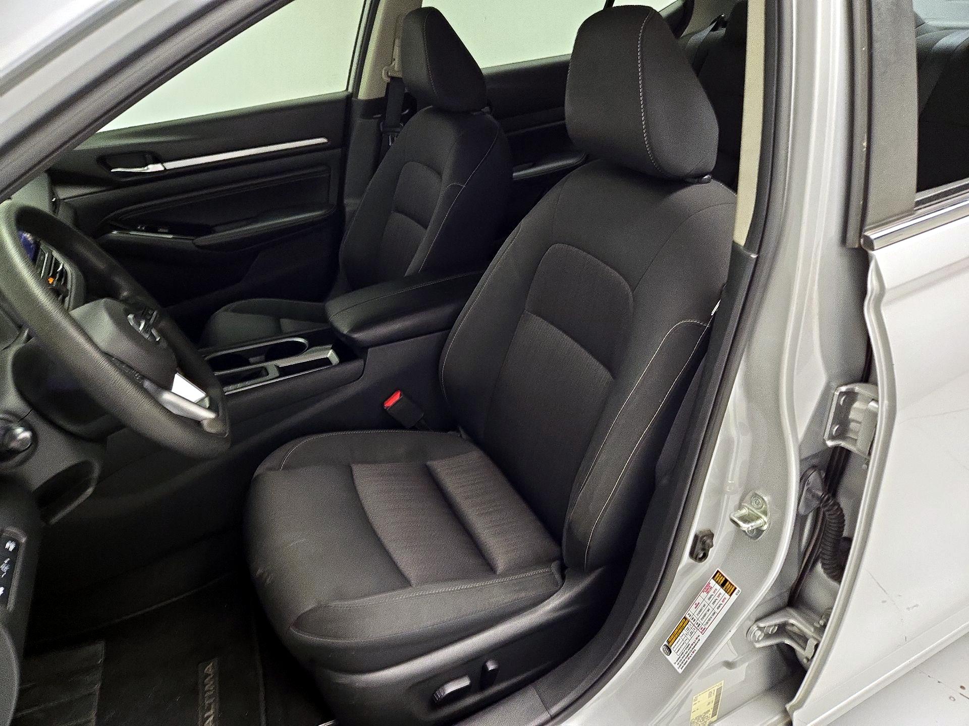 Thumbnail: 2021 Nissan Altima - 11