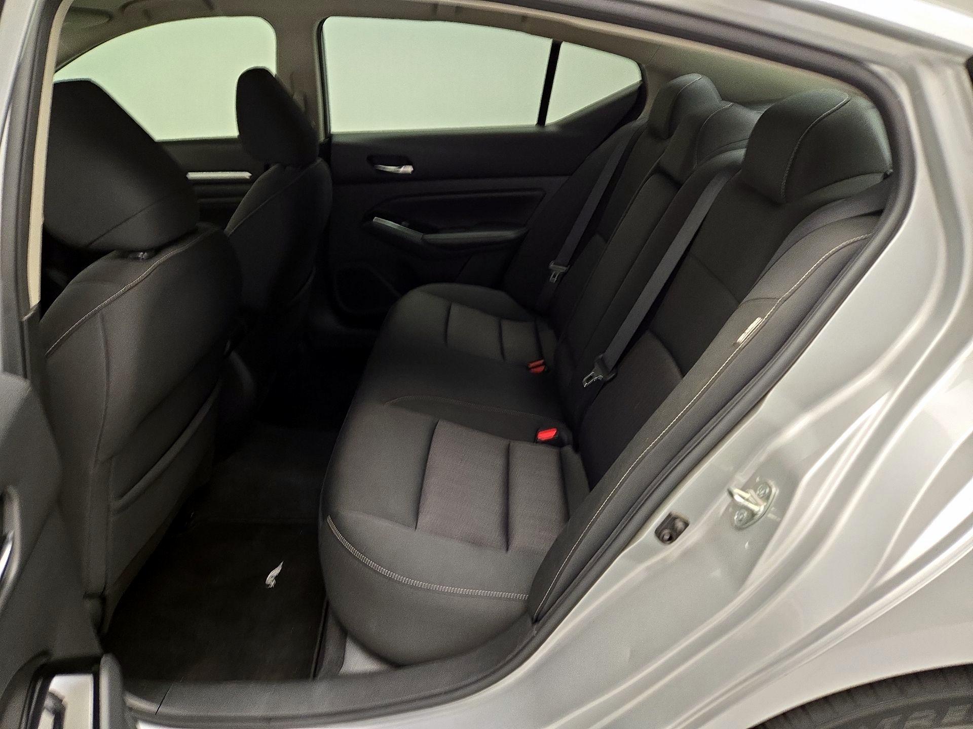 Thumbnail: 2021 Nissan Altima - 19