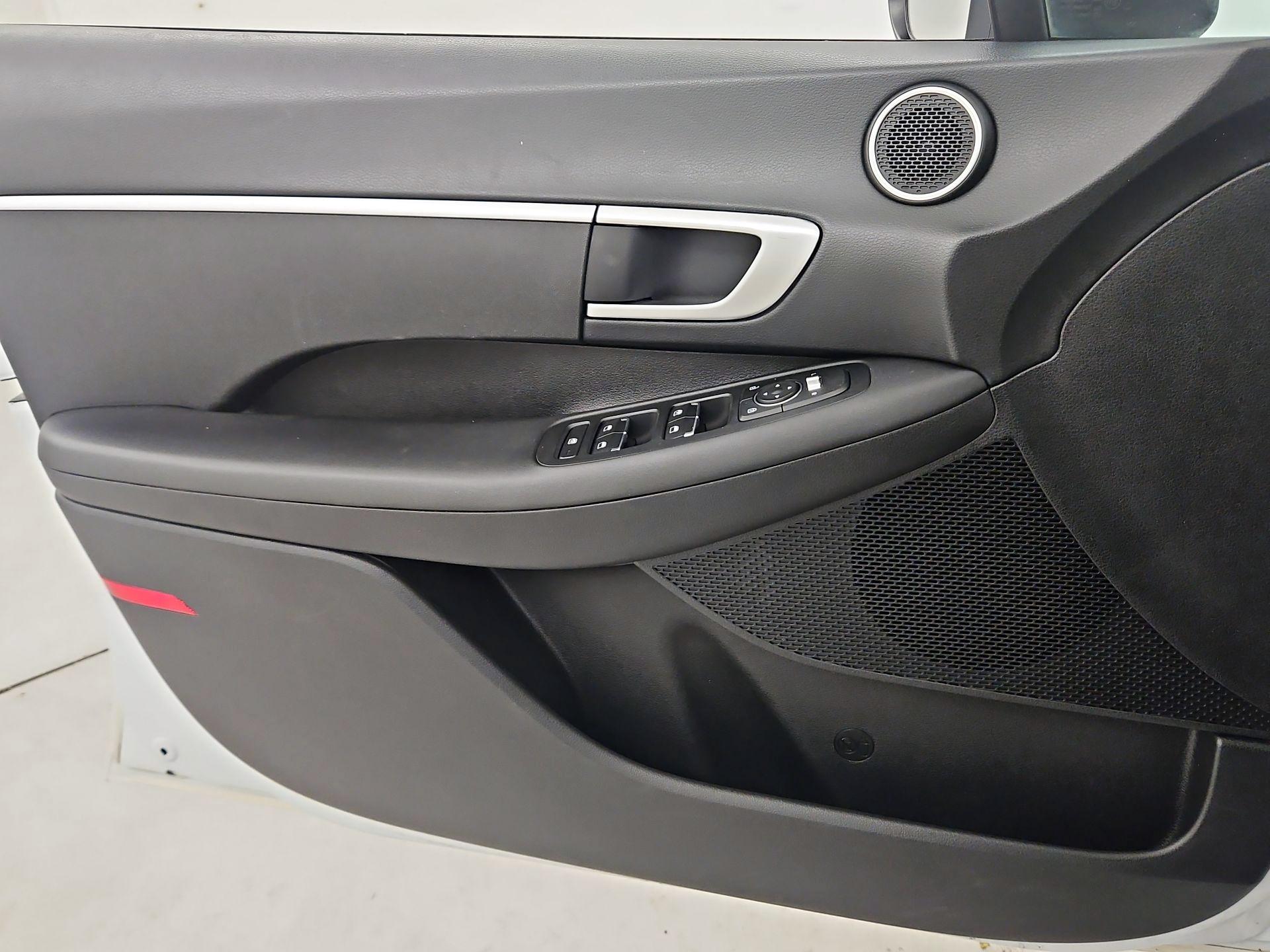 Thumbnail: 2020 Hyundai Sonata - 12