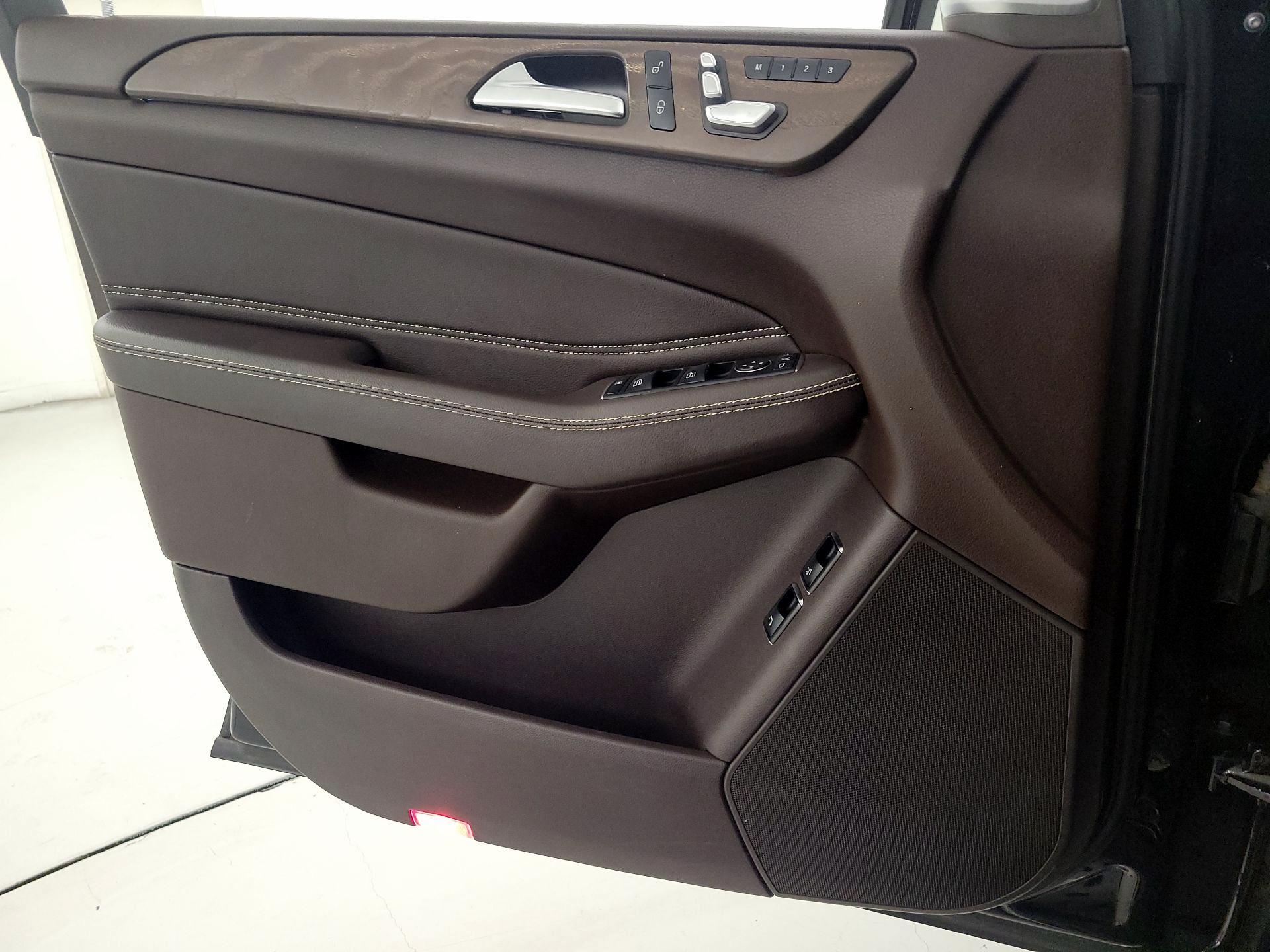 Thumbnail: 2019 Mercedes-Benz GLS - 12