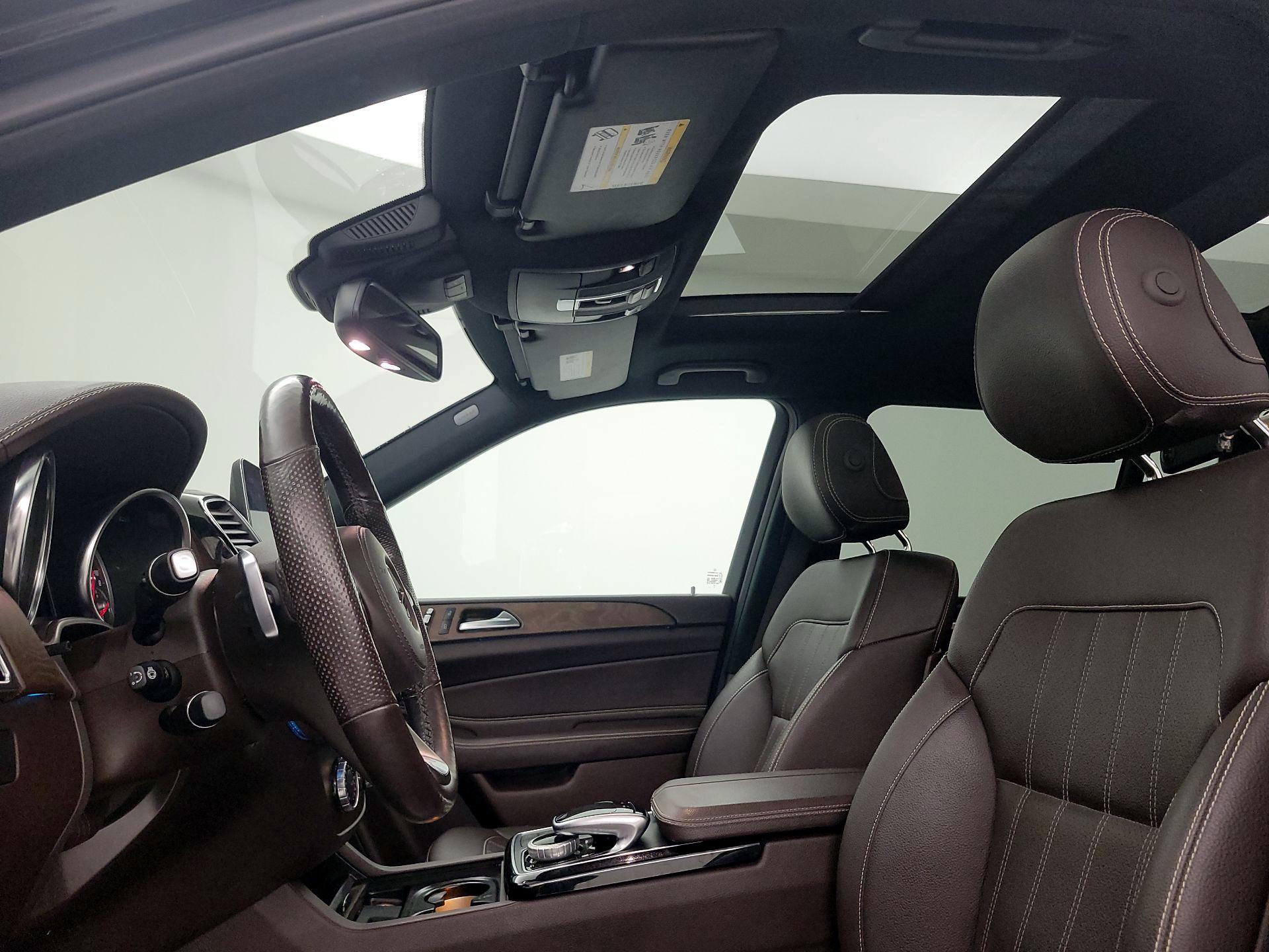 Thumbnail: 2019 Mercedes-Benz GLS - 19