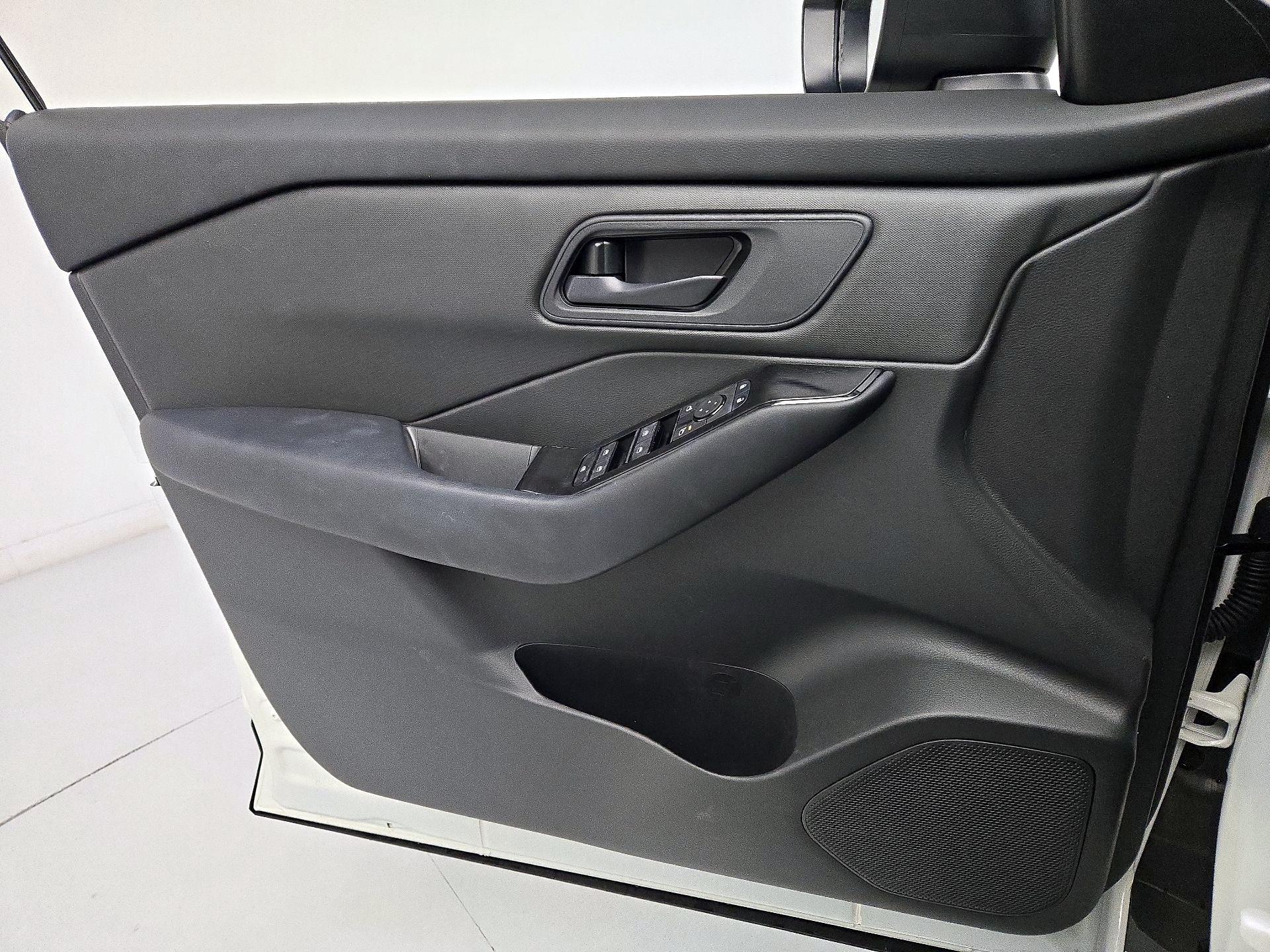 Thumbnail: 2024 Nissan Rogue - 12