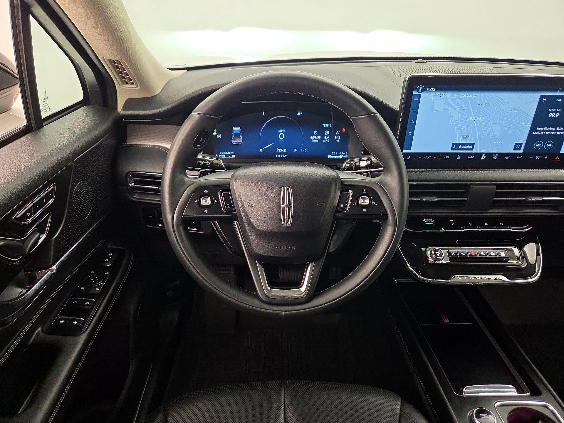 Thumbnail: 2023 Lincoln Corsair - 10