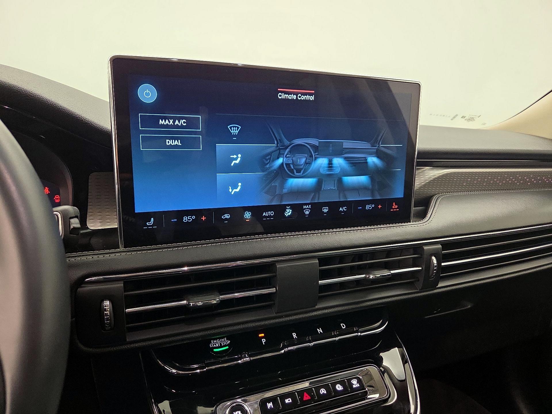 Thumbnail: 2023 Lincoln Corsair - 17