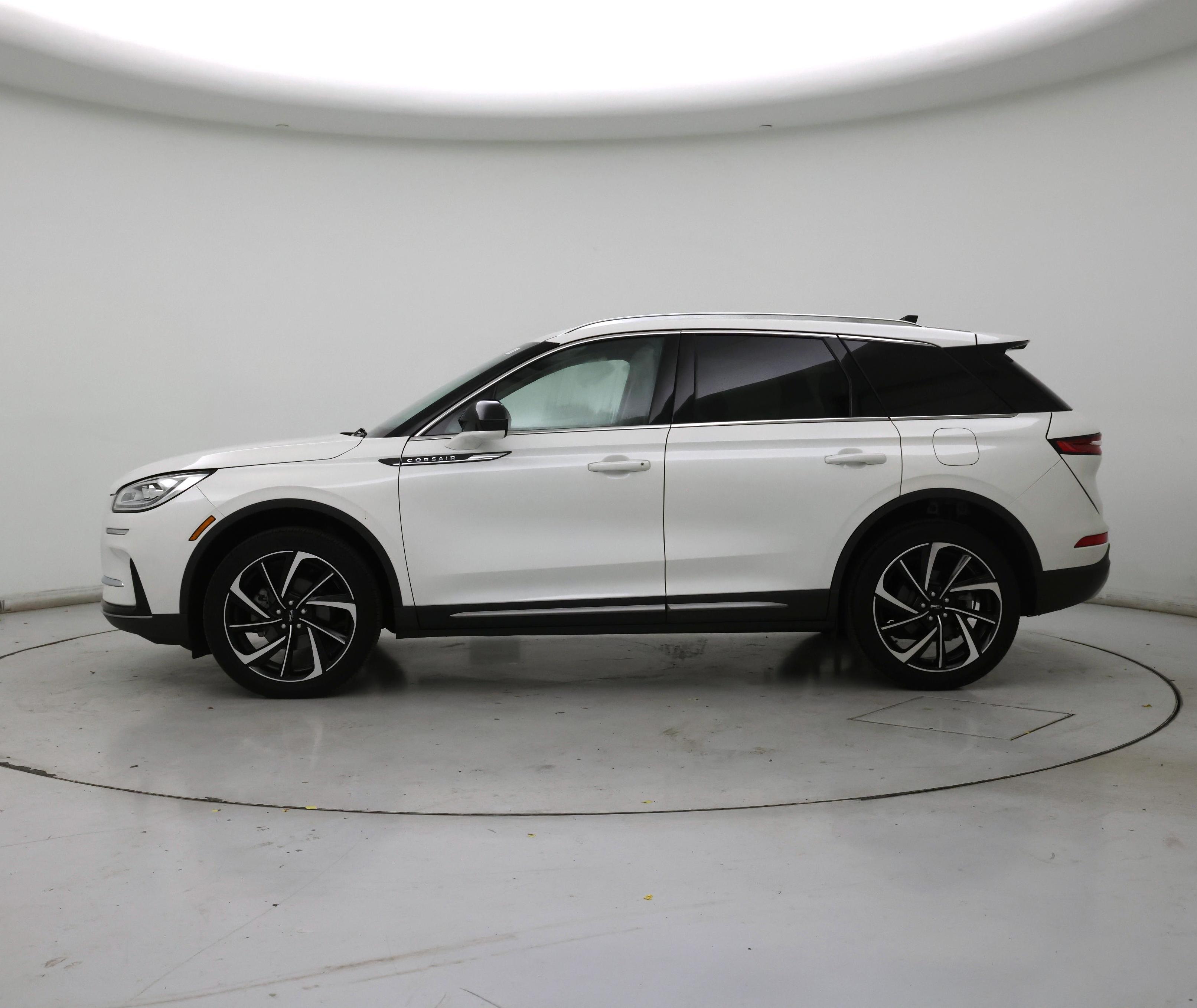 Thumbnail: 2023 Lincoln Corsair - 3