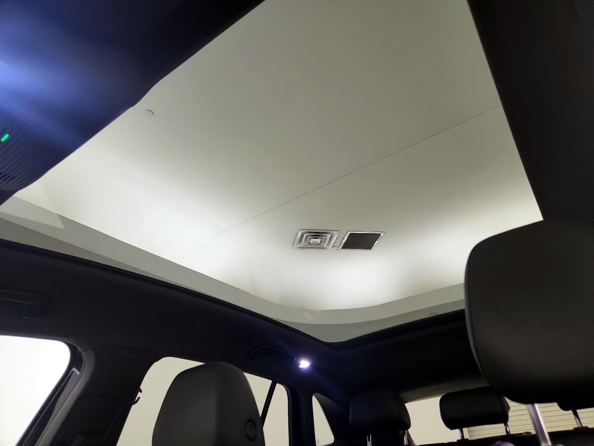 Thumbnail: 2021 Volkswagen ID.4 - 20