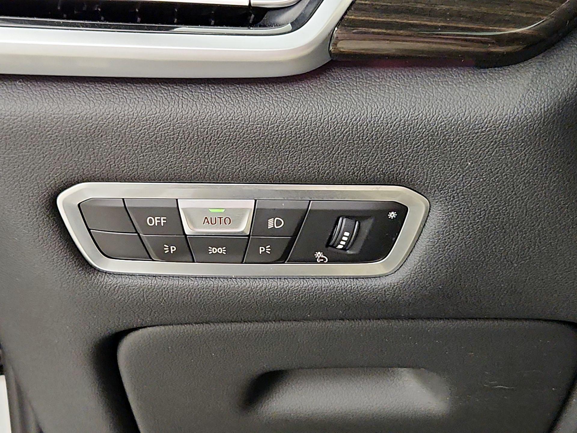 Thumbnail: 2023 BMW X5 - 11