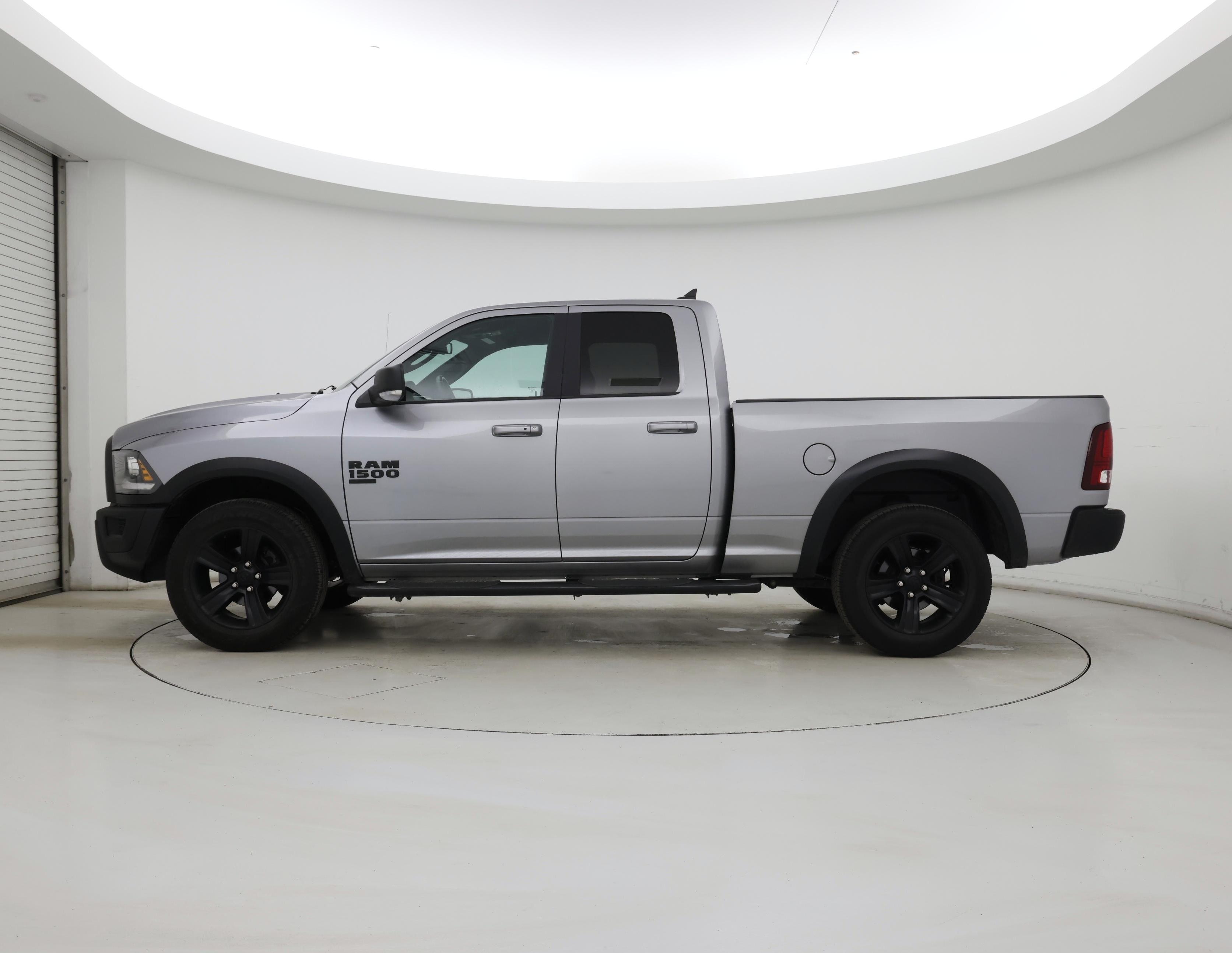 Thumbnail: 2022 RAM 1500 Classic - 3