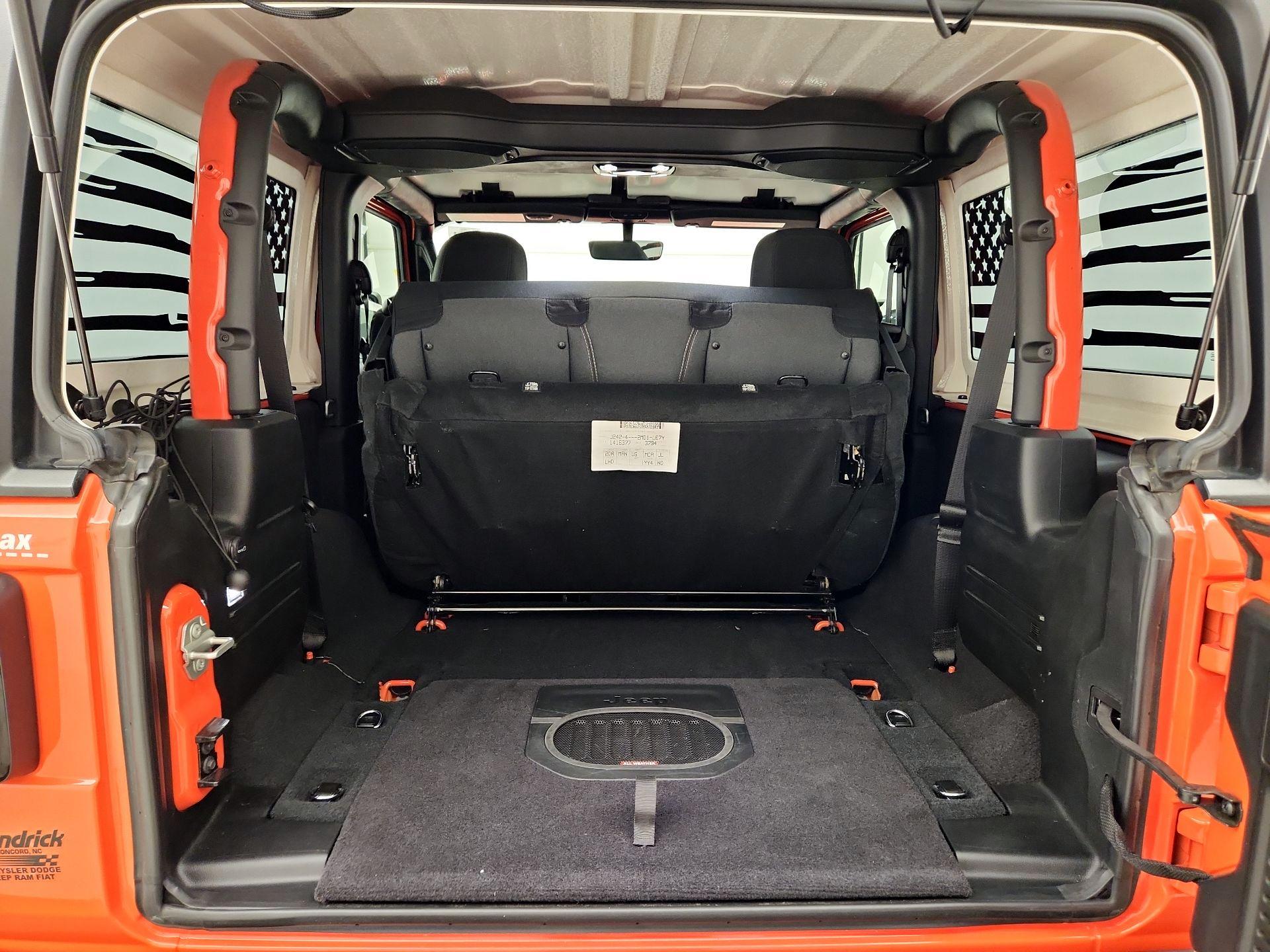 Thumbnail: 2023 Jeep Wrangler - 20