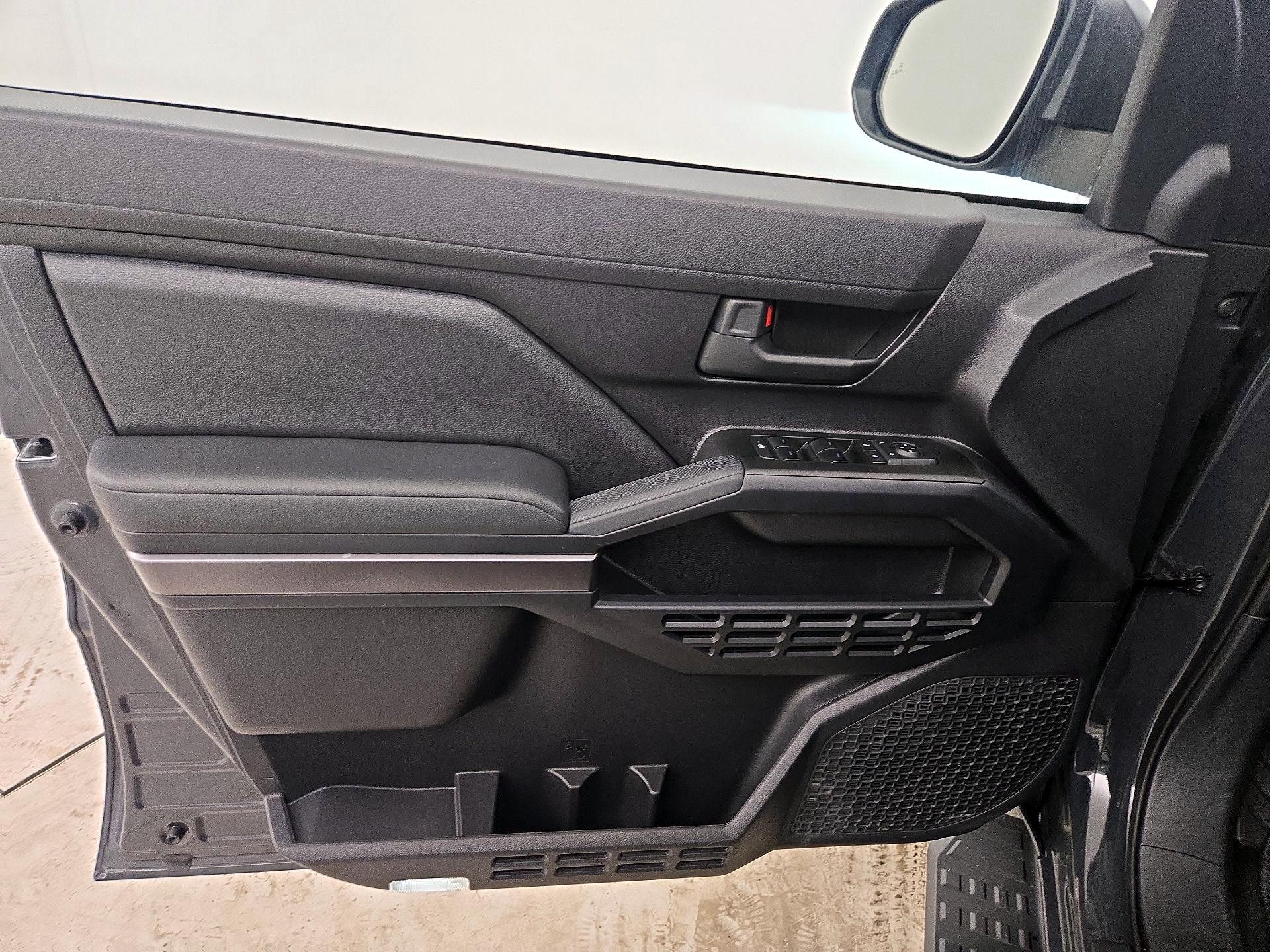 Thumbnail: 2025 Toyota 4Runner - 12