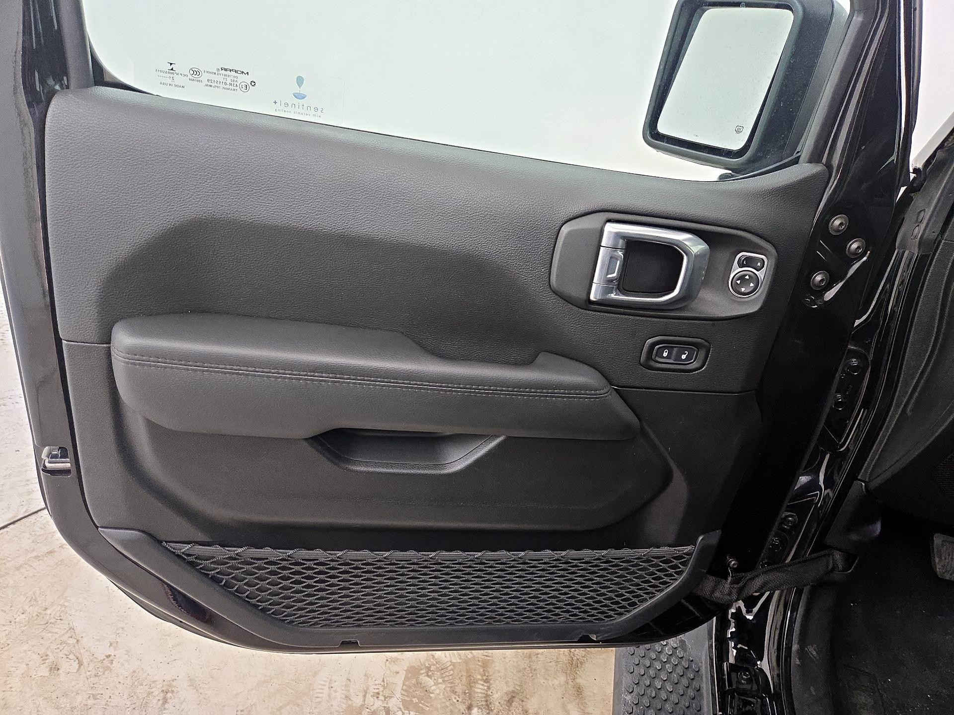 Thumbnail: 2021 Jeep Wrangler - 12