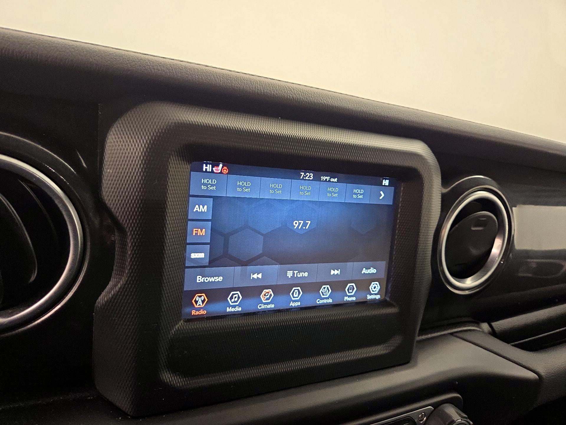 Thumbnail: 2021 Jeep Wrangler - 15