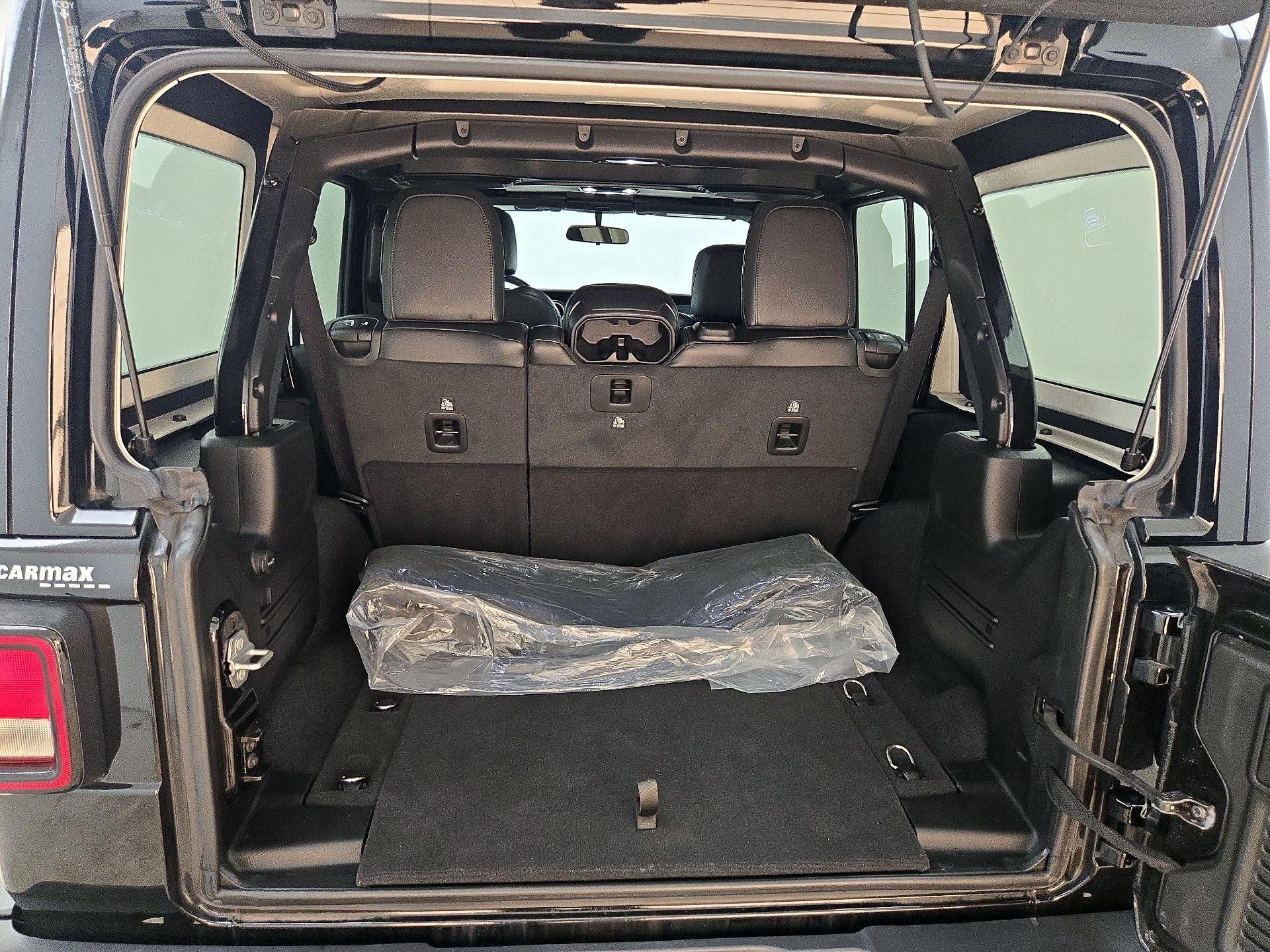 Thumbnail: 2021 Jeep Wrangler - 20