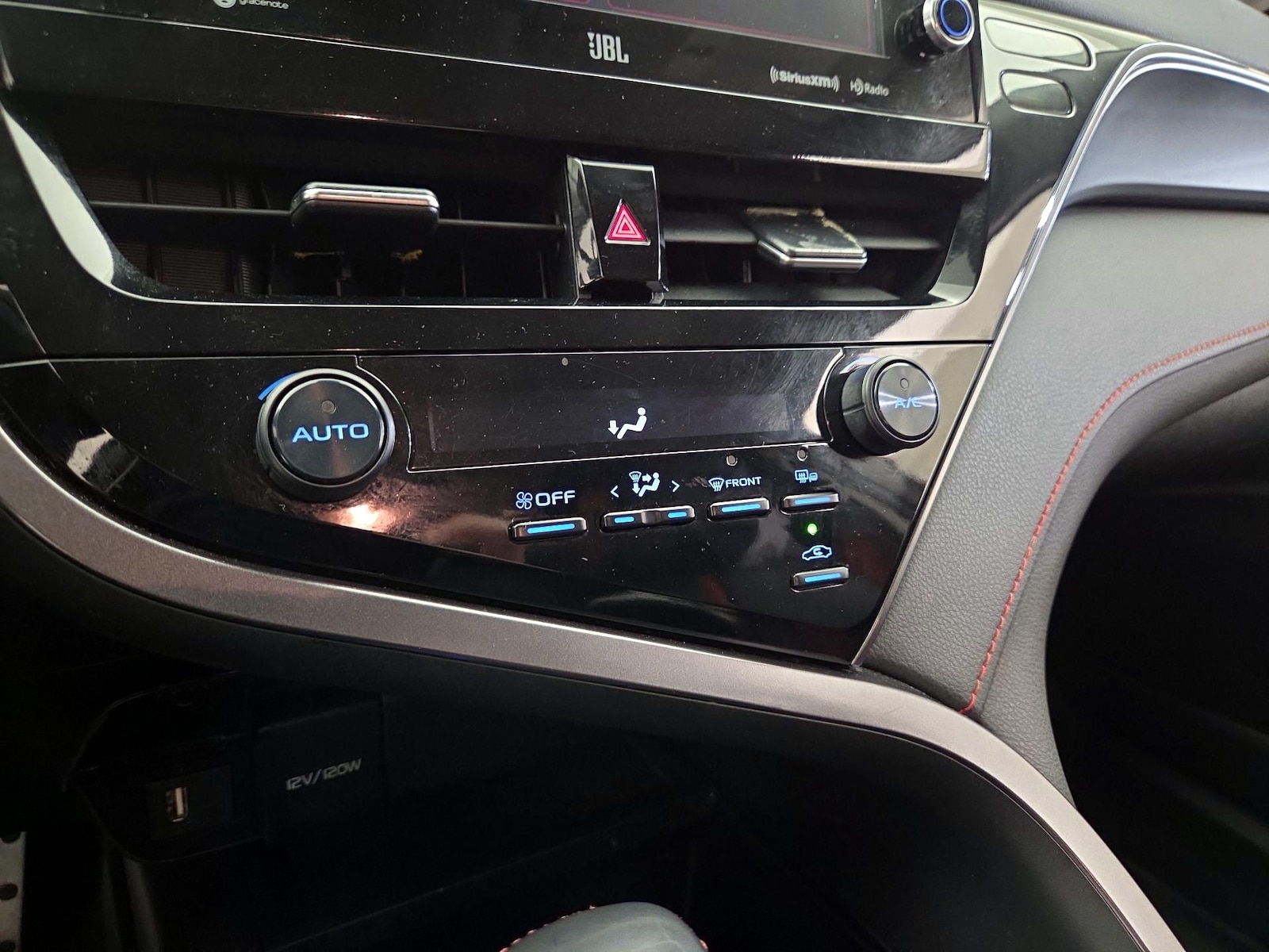 2023 Toyota Camry TRD - Photo 17
