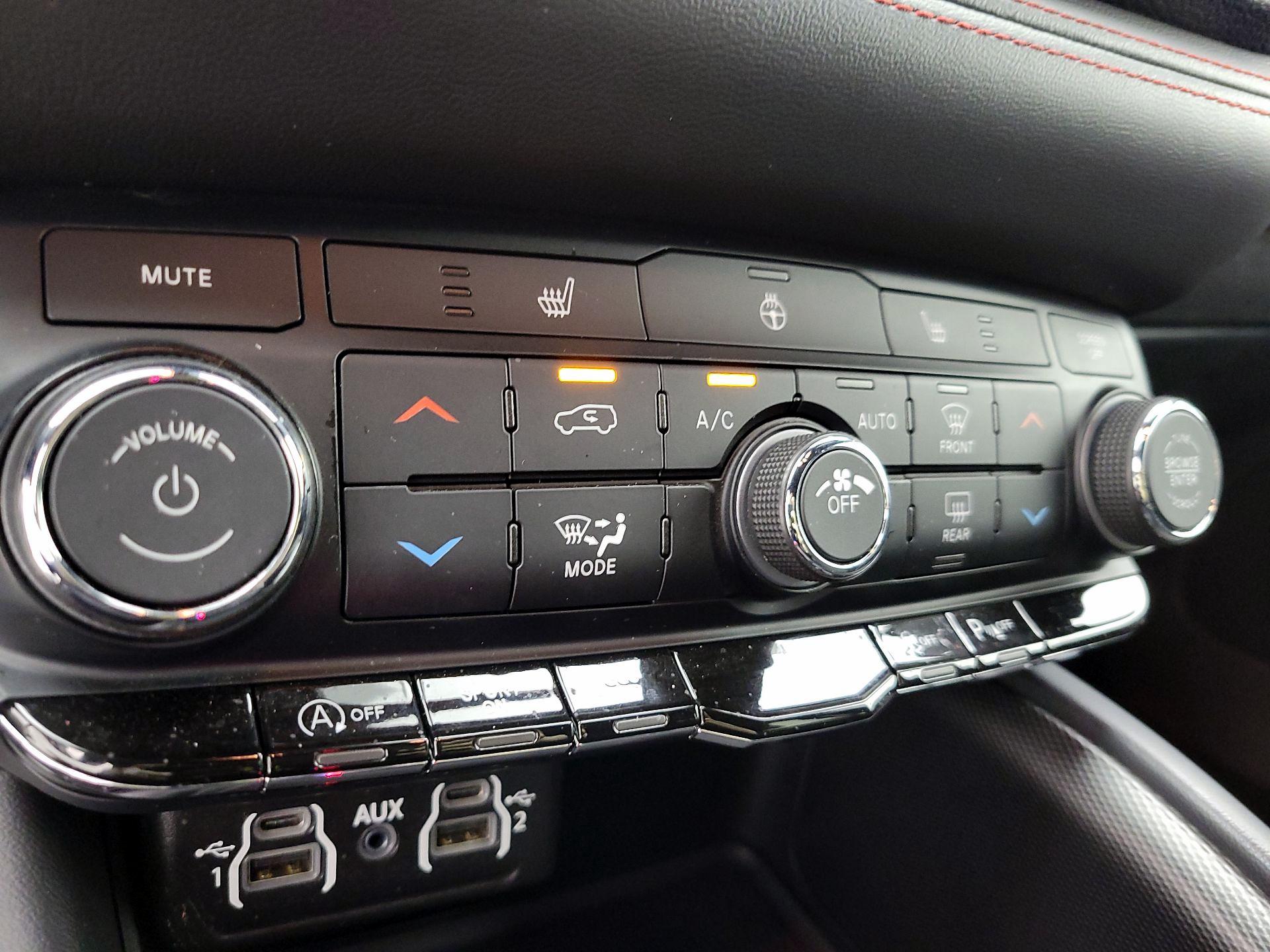 Thumbnail: 2023 Dodge Durango - 16