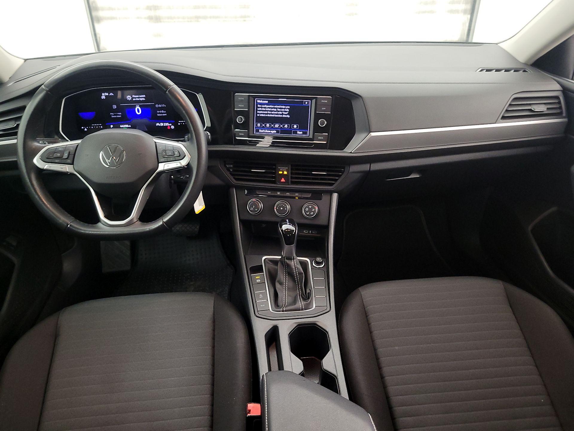 Thumbnail: 2024 Volkswagen Jetta - 9