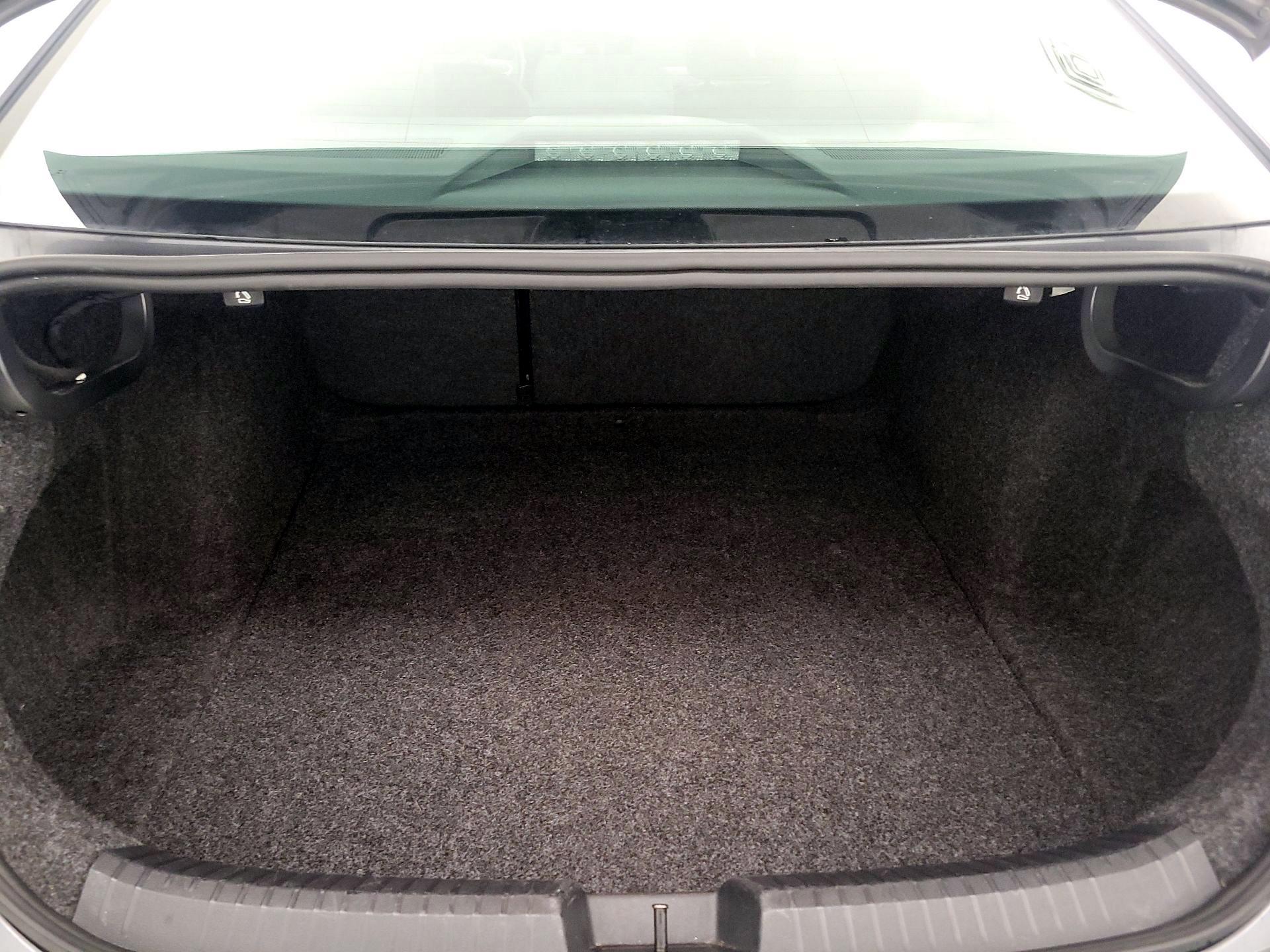 Thumbnail: 2024 Volkswagen Jetta - 20