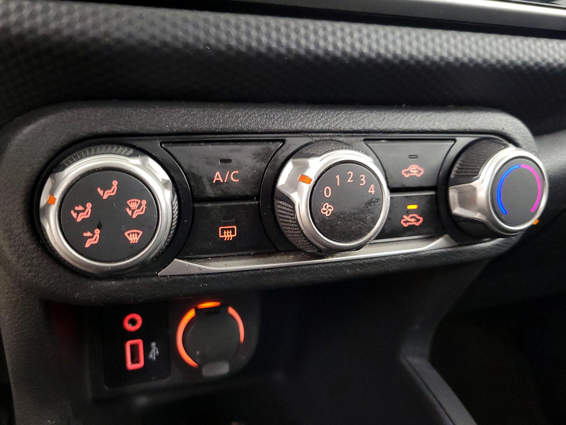 Thumbnail: 2024 Nissan Kicks - 16