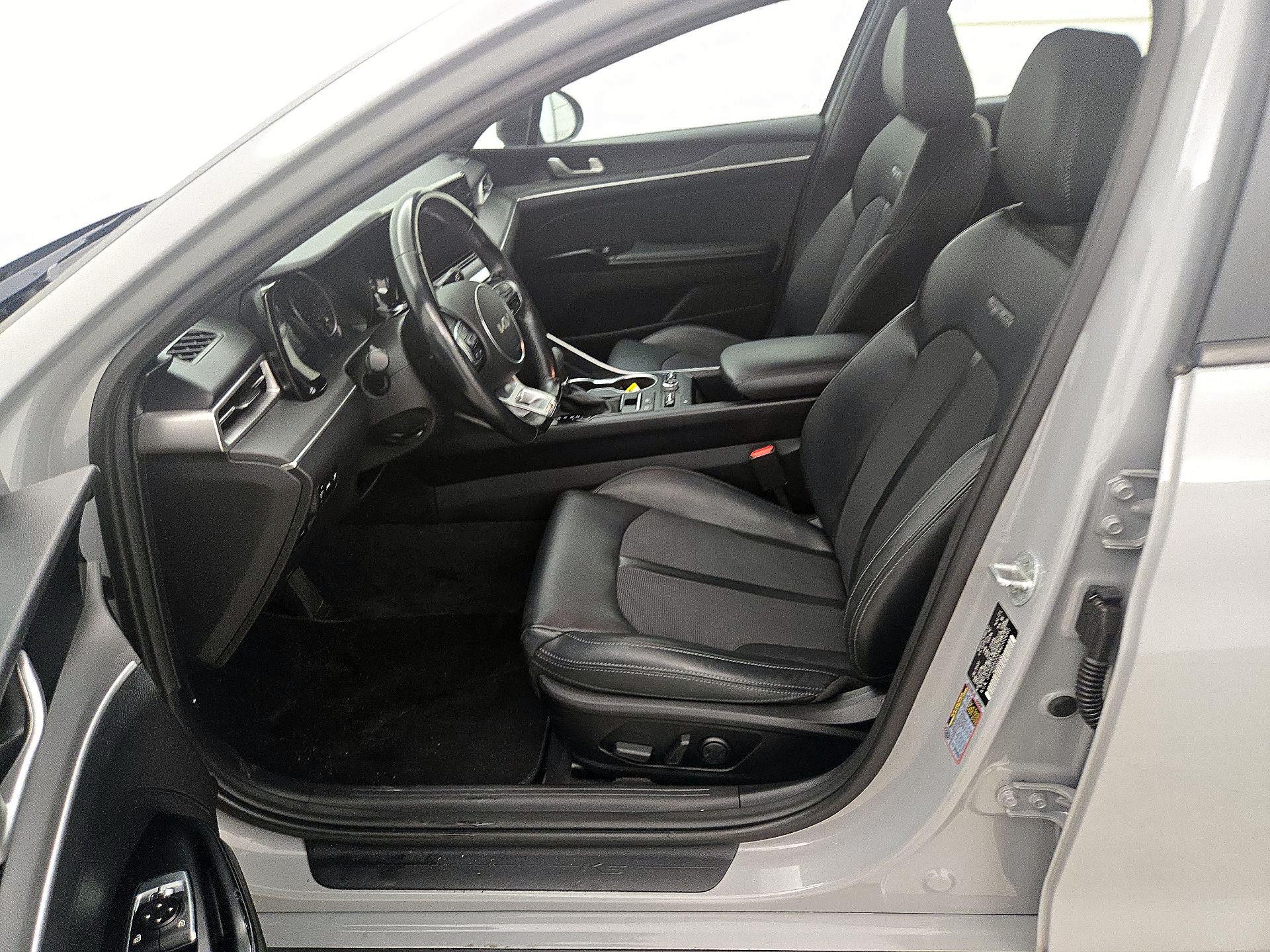 Thumbnail: 2022 Kia K5 - 11