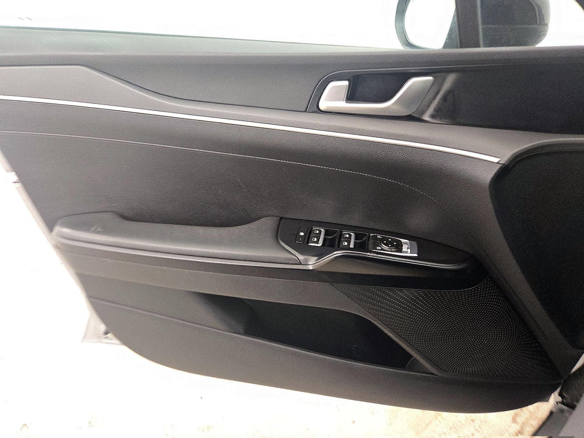 Thumbnail: 2022 Kia K5 - 12