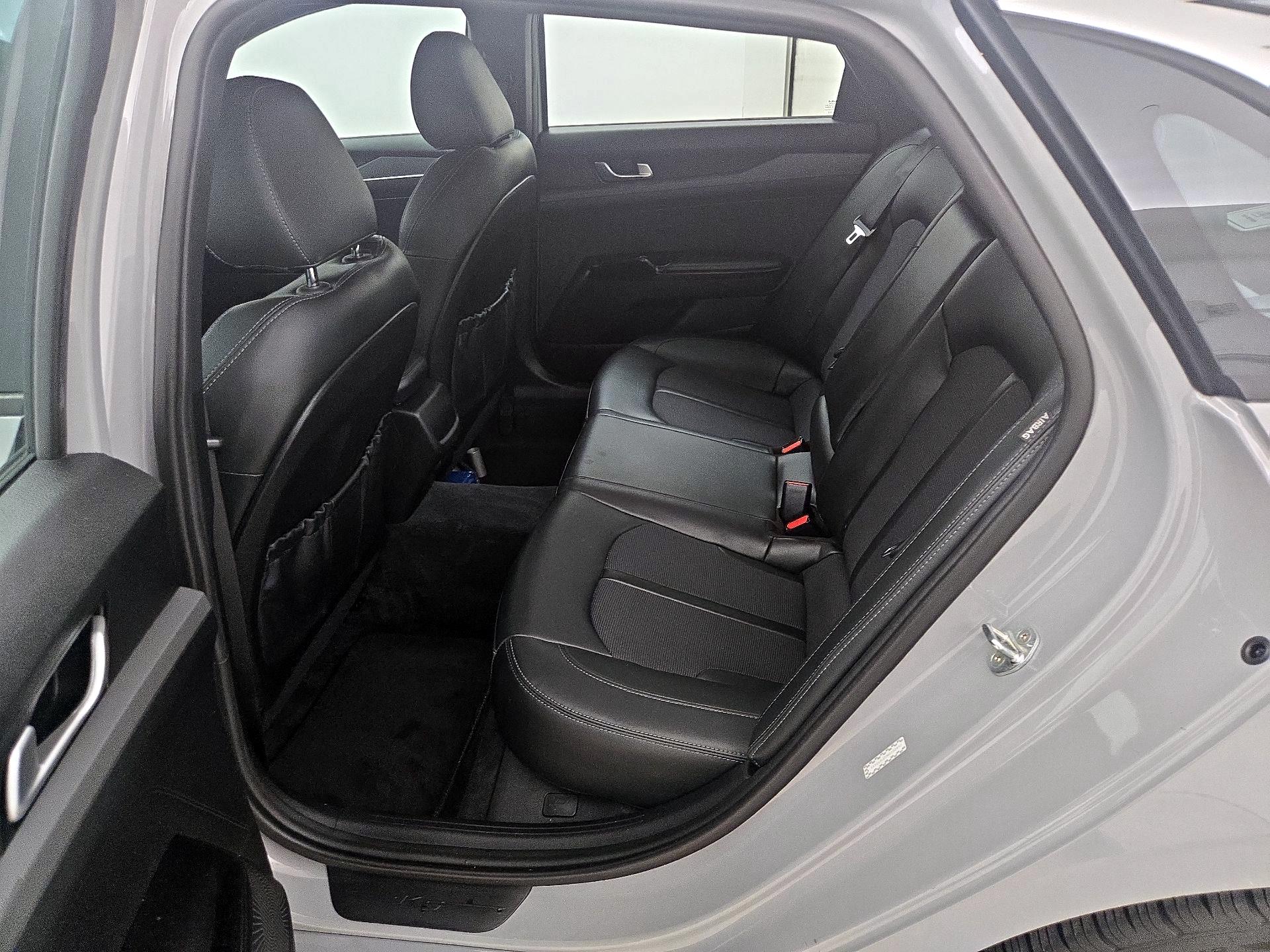 Thumbnail: 2022 Kia K5 - 20