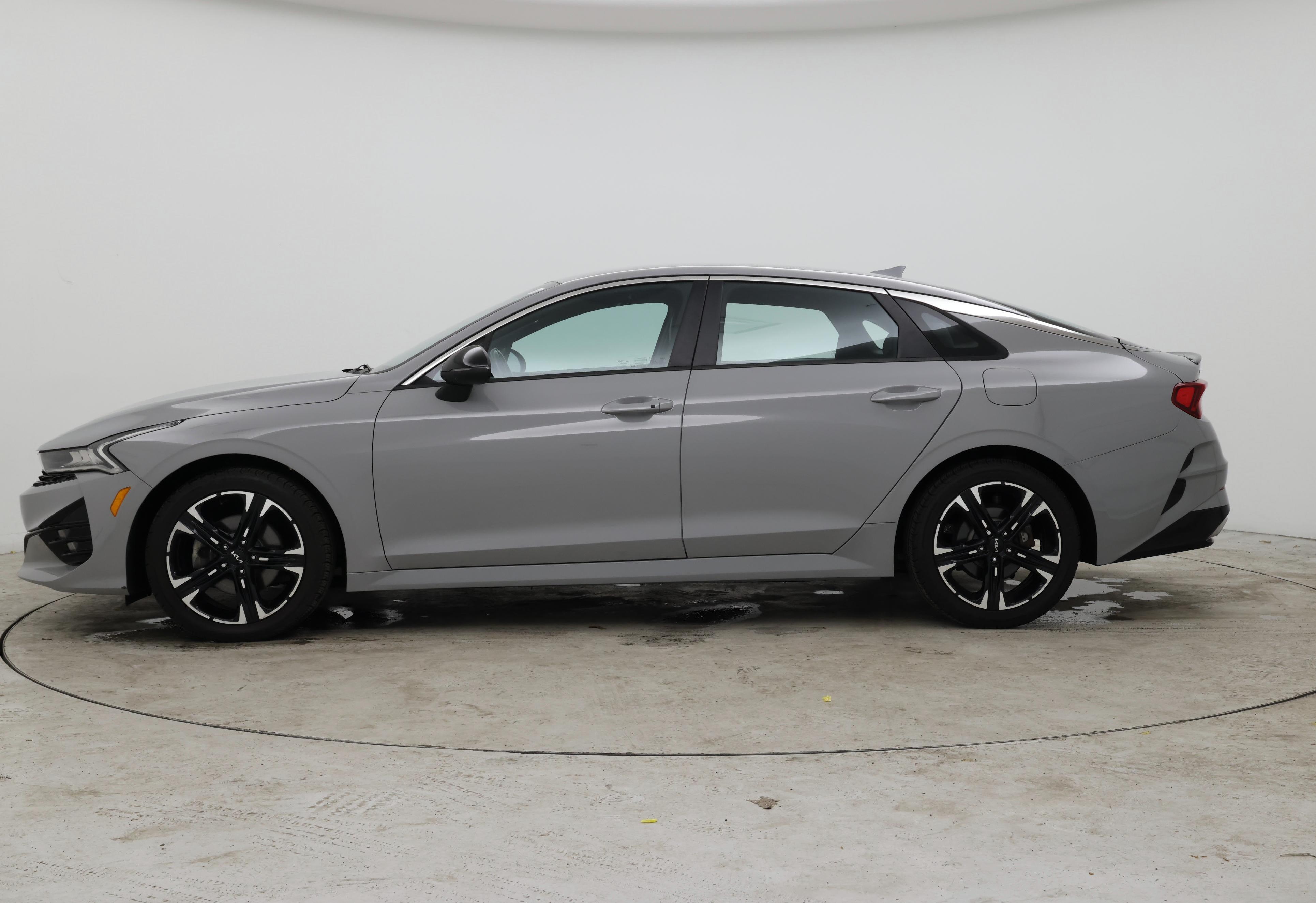 Thumbnail: 2022 Kia K5 - 3