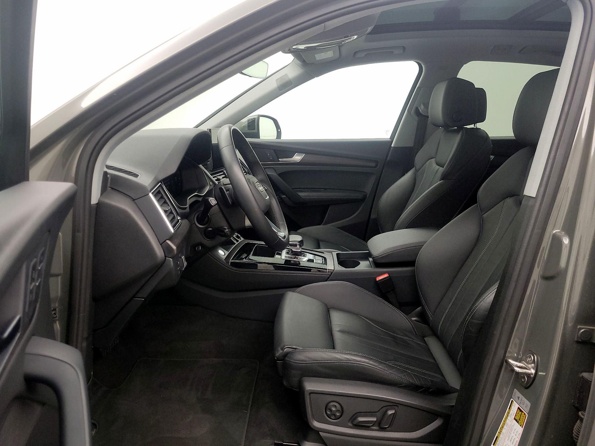 Thumbnail: 2024 Audi Q5 - 11