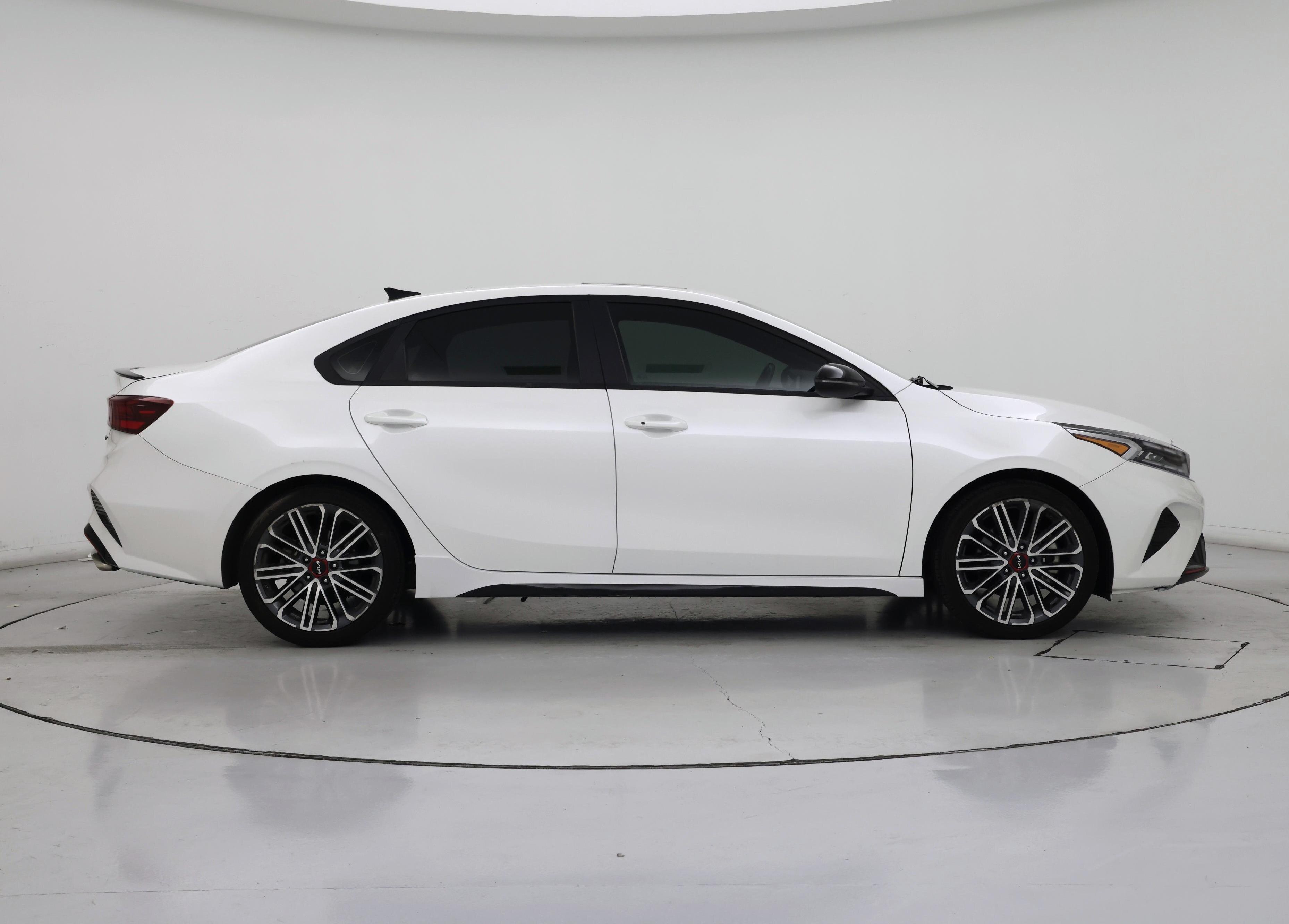 Thumbnail: 2023 Kia Forte - 7