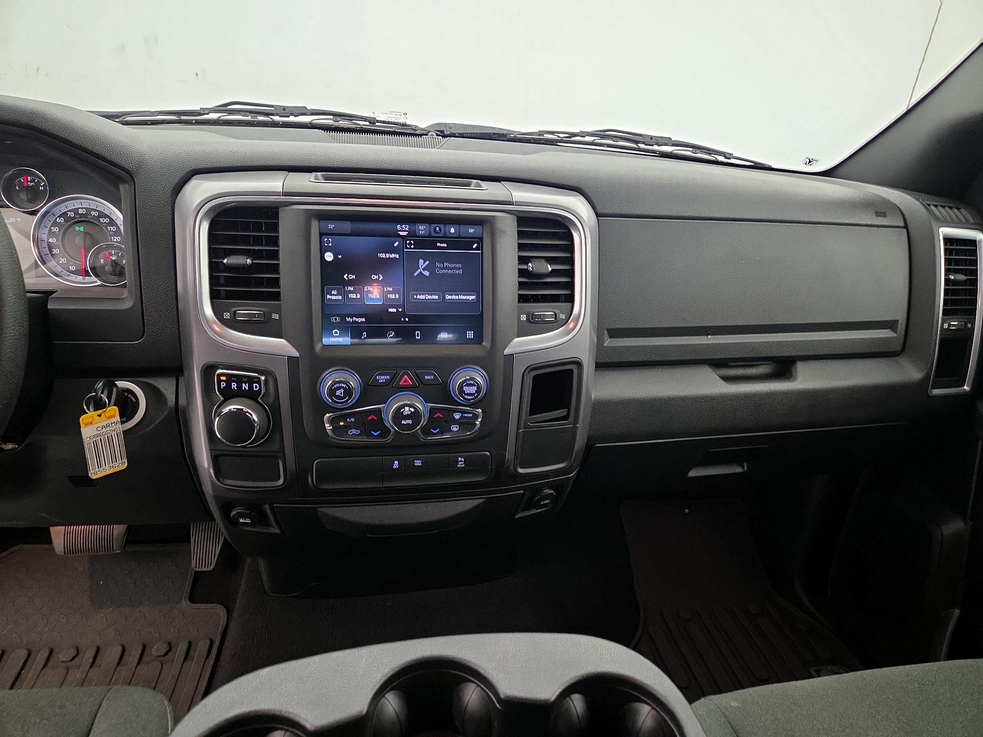 Thumbnail: 2022 RAM 1500 Classic - 9