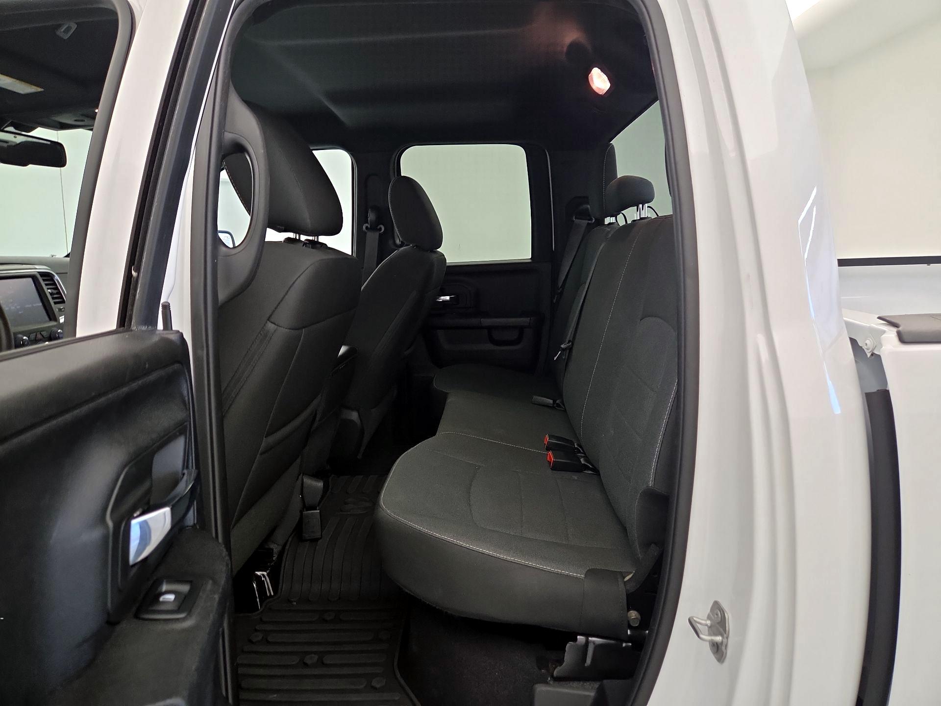 Thumbnail: 2022 RAM 1500 Classic - 19