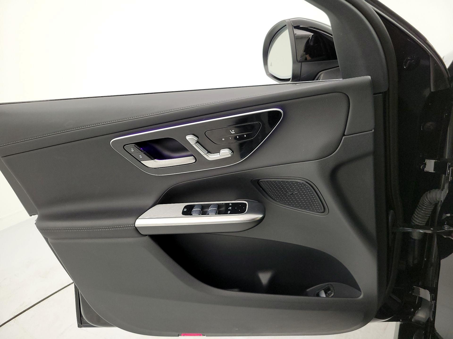 Thumbnail: 2024 Mercedes-Benz GLC - 12