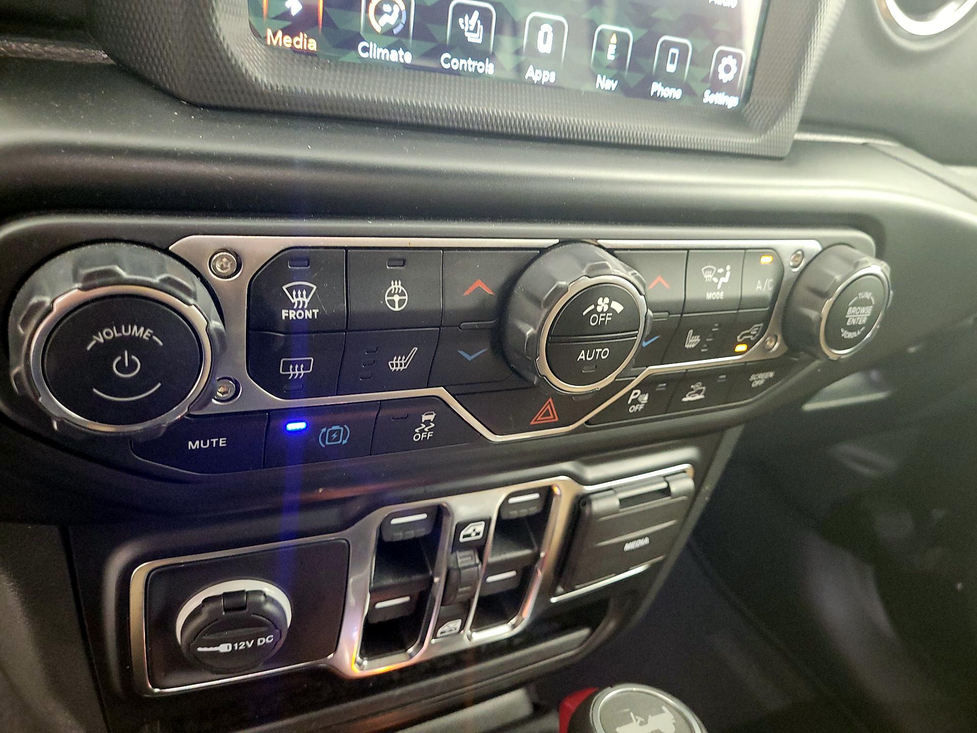 Thumbnail: 2021 Jeep Wrangler - 16