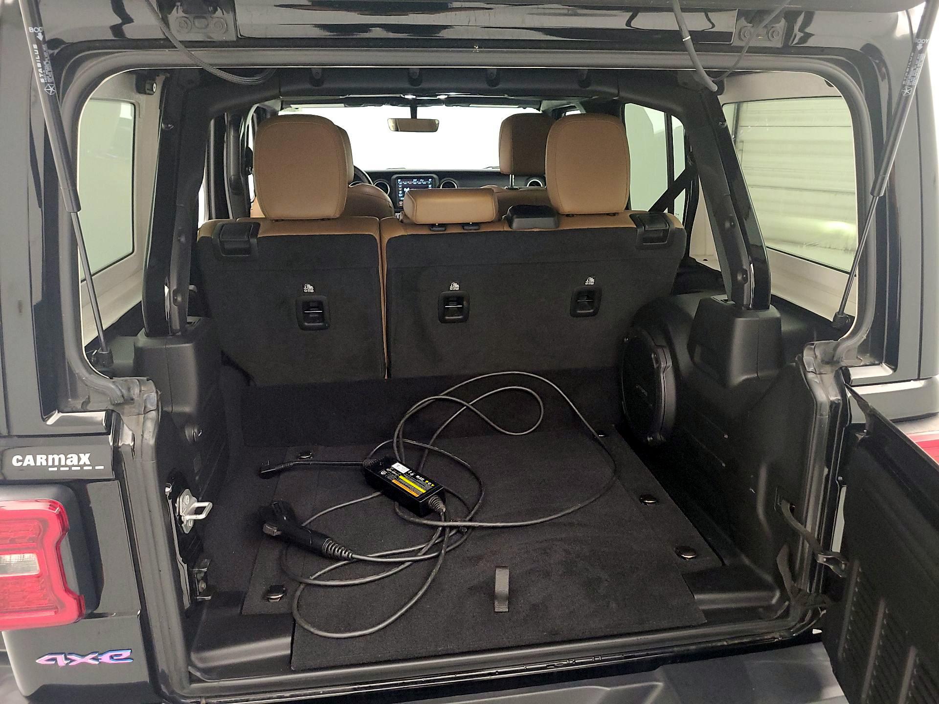 Thumbnail: 2021 Jeep Wrangler - 19