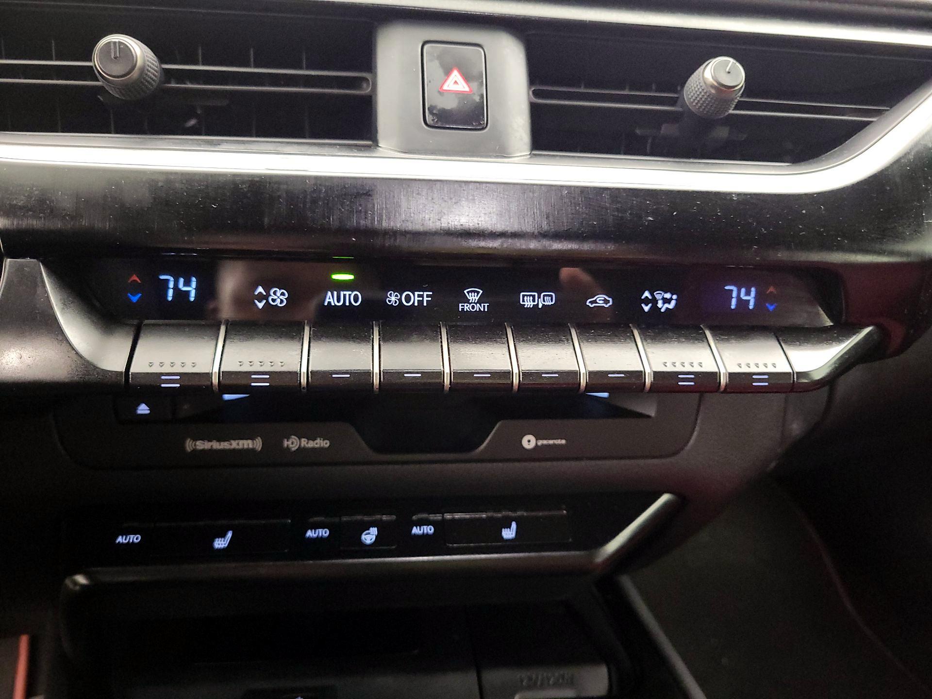 Thumbnail: 2022 Lexus UX - 16