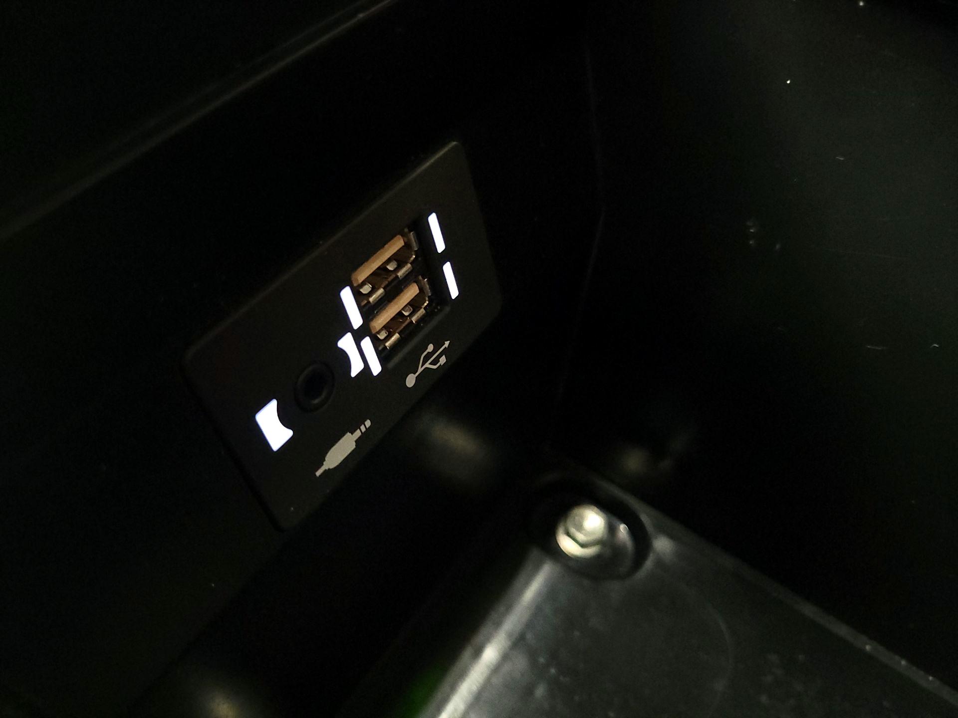 Thumbnail: 2022 Lexus UX - 18