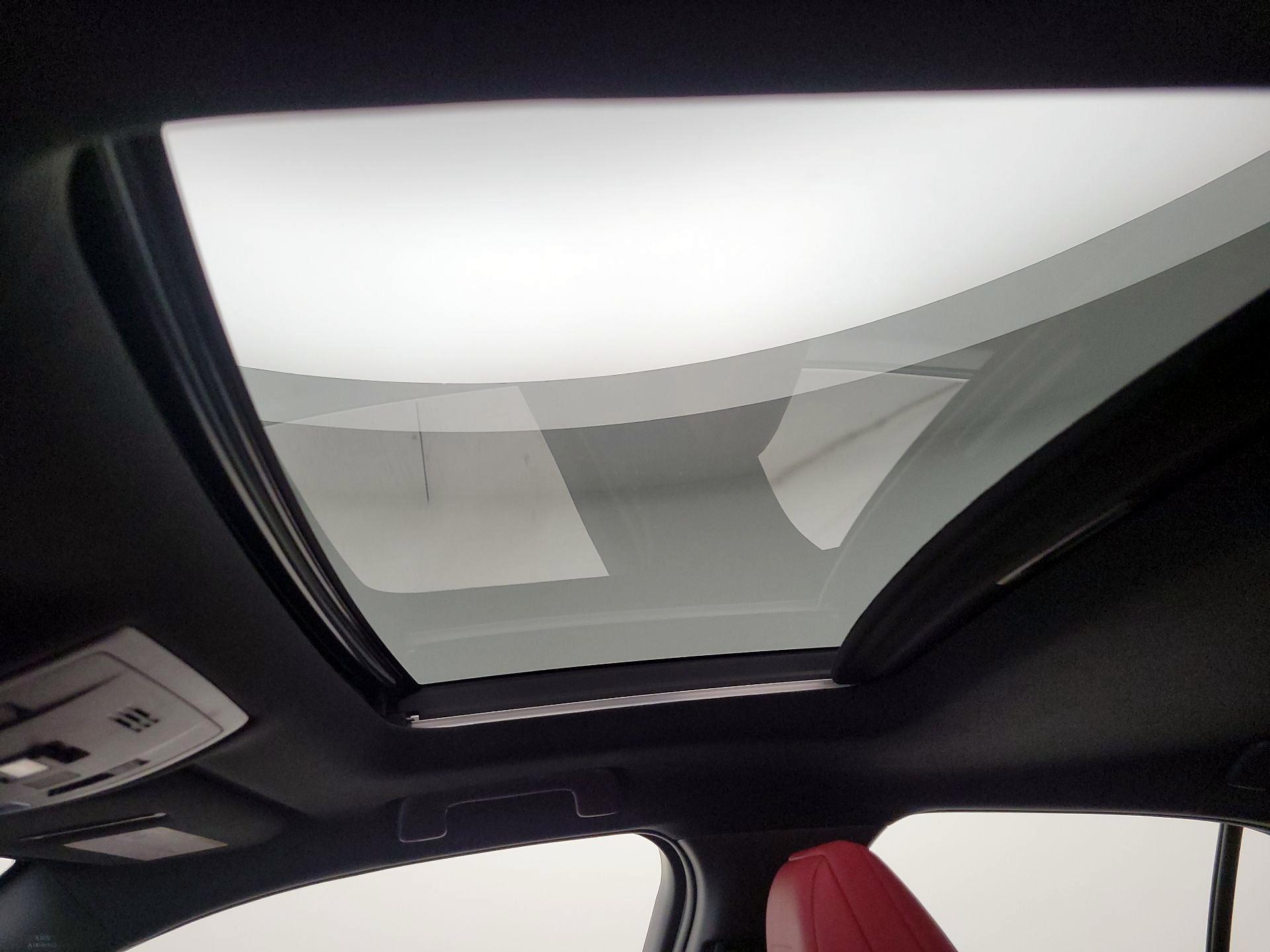 Thumbnail: 2022 Lexus UX - 19