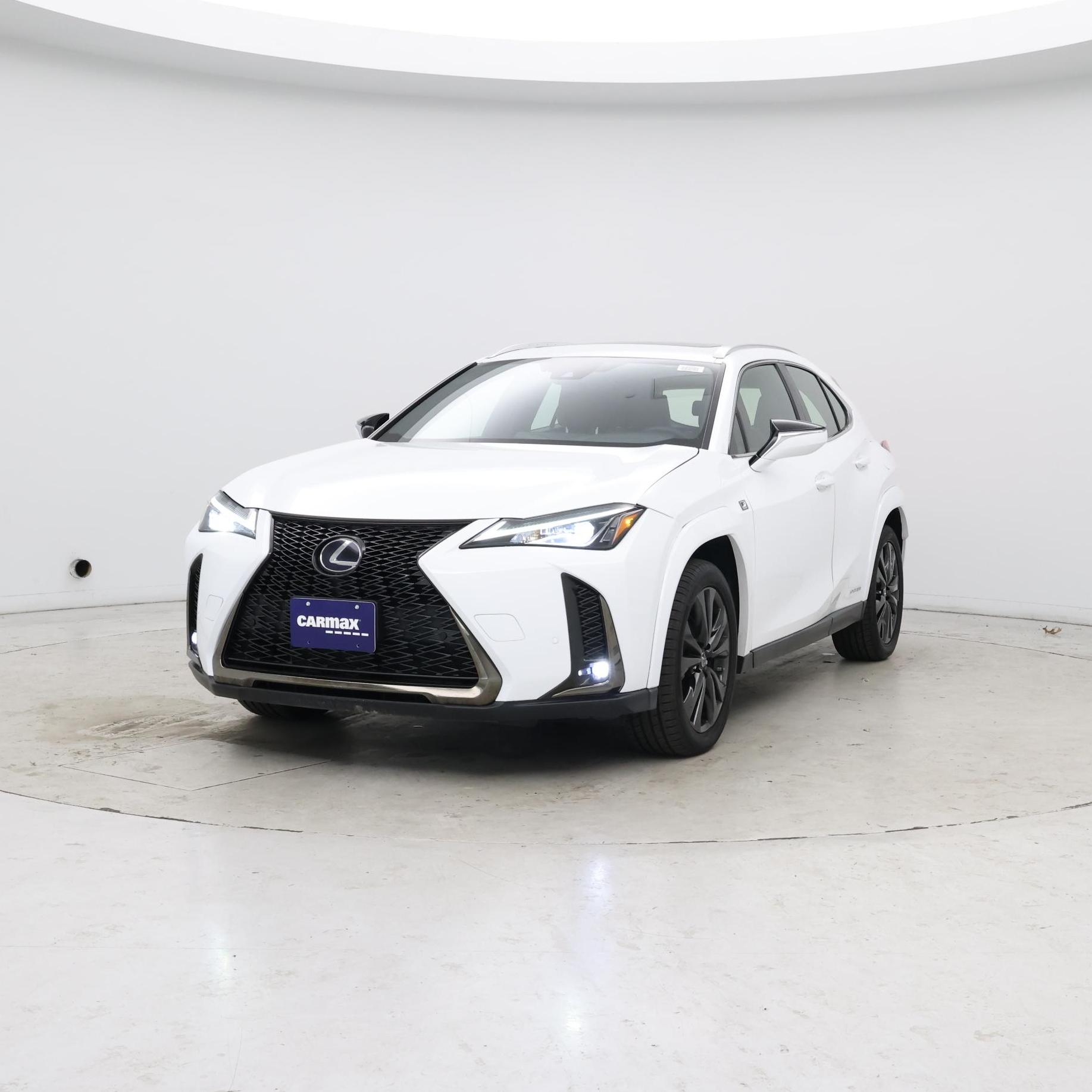 Thumbnail: 2022 Lexus UX - 4
