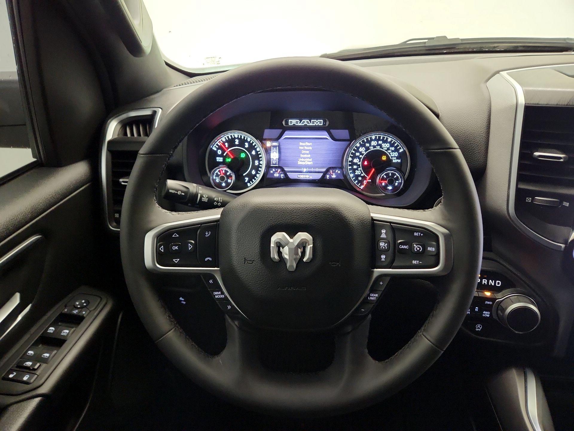 Thumbnail: 2025 RAM 1500 - 10
