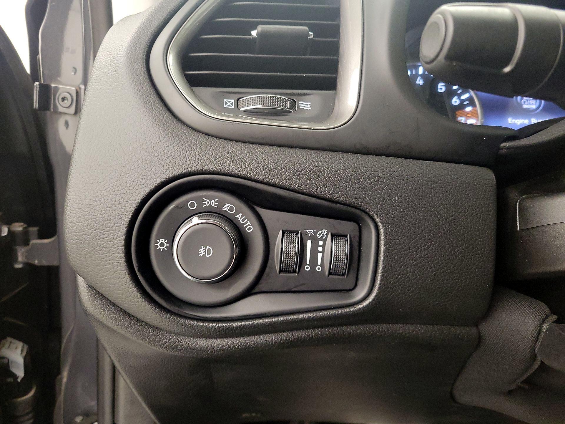 Thumbnail: 2023 Jeep Renegade - 13