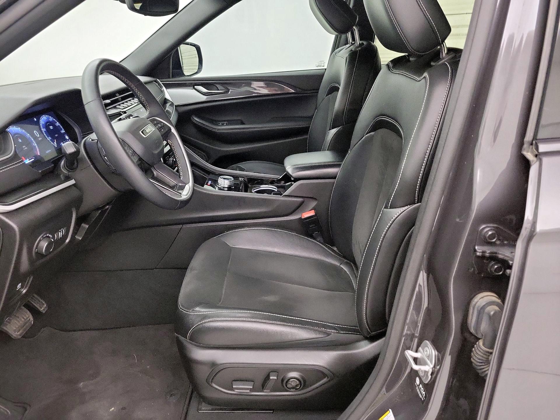 Thumbnail: 2023 Jeep Grand Cherokee L - 11